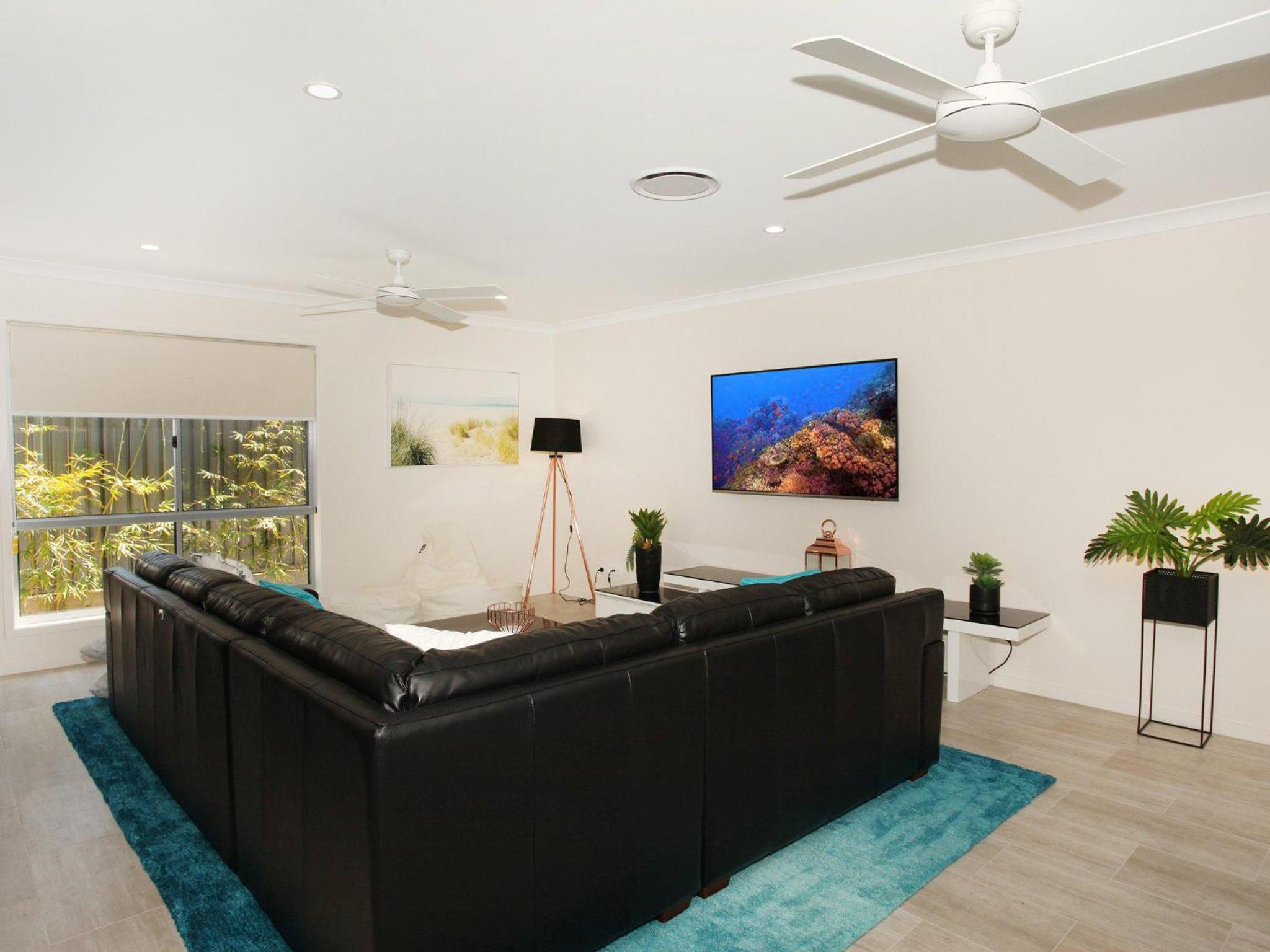 Palm Drive 95