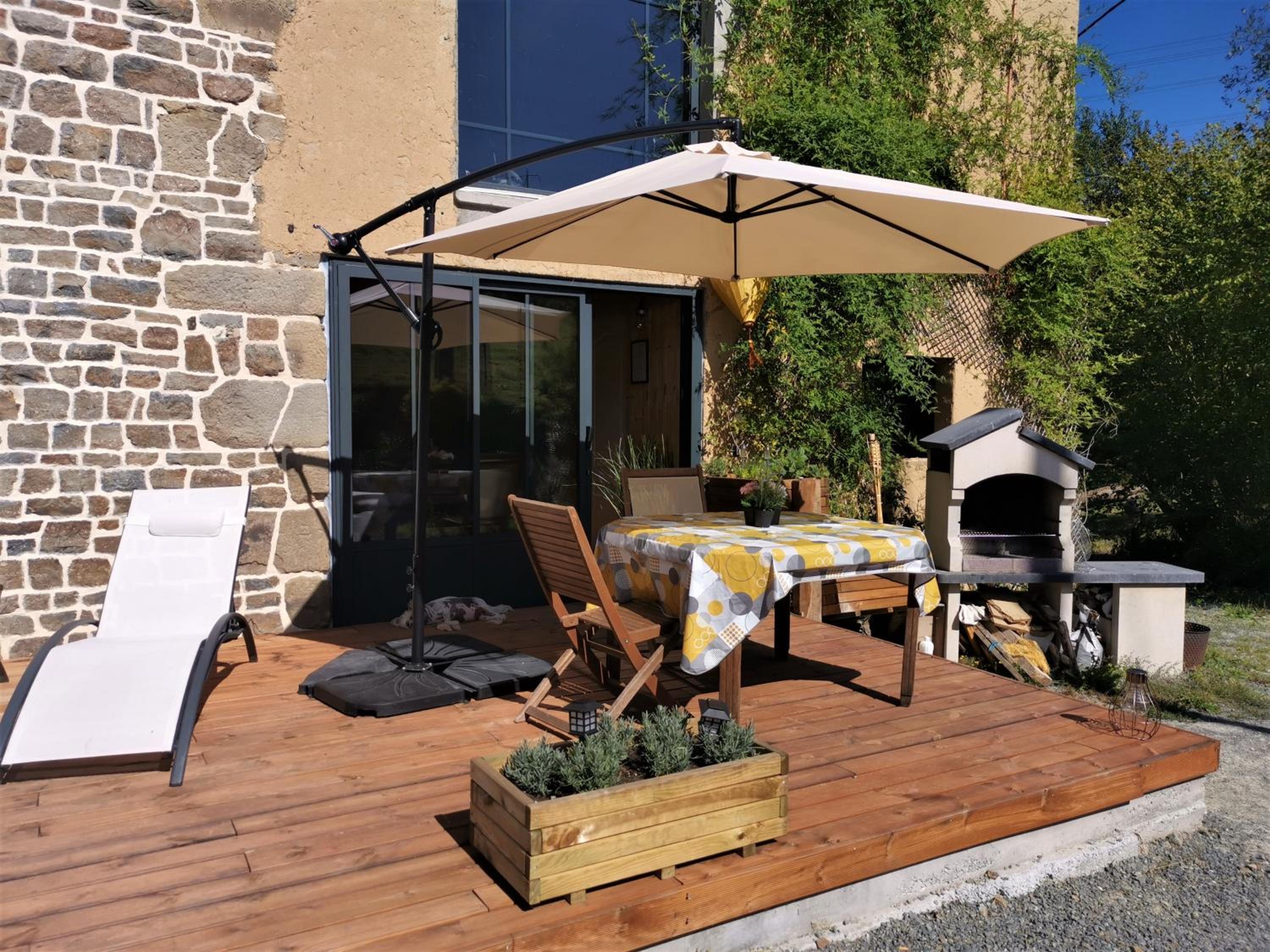 Domaine LVD avec SPA, bois et rivière privée view 4
