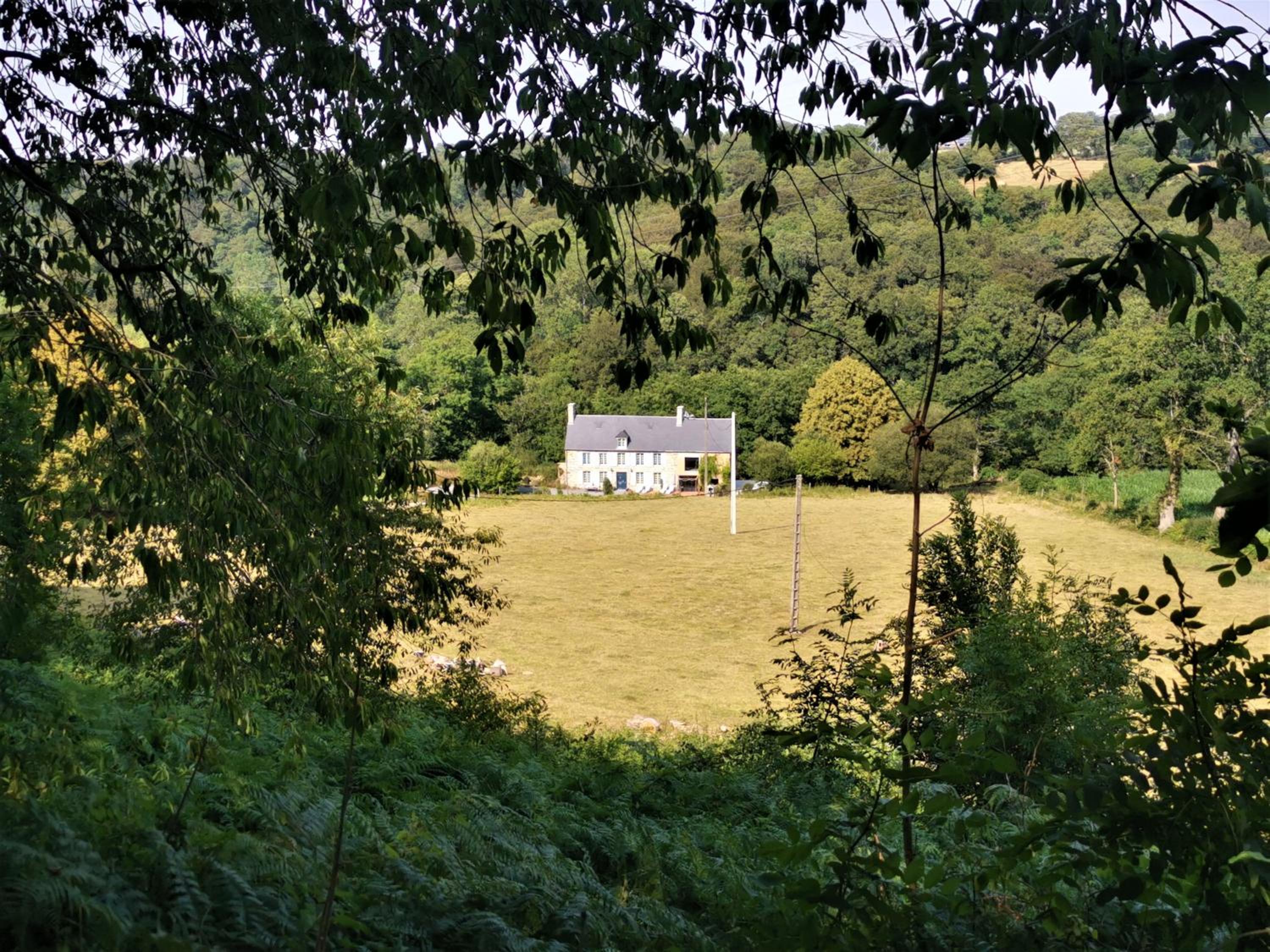 Domaine LVD avec SPA, bois et rivière privée view 5