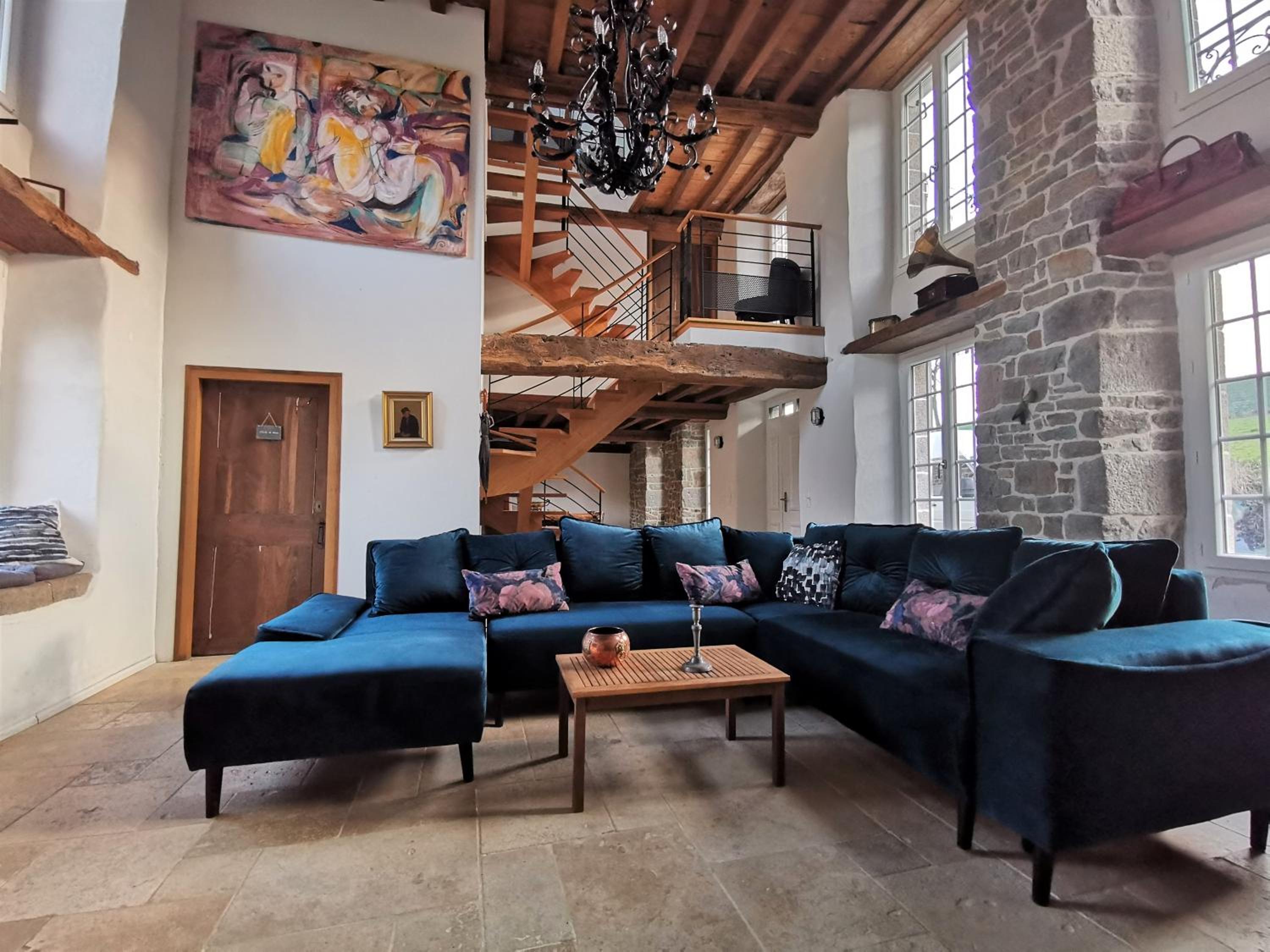 Domaine LVD avec SPA, bois et rivière privée view 3