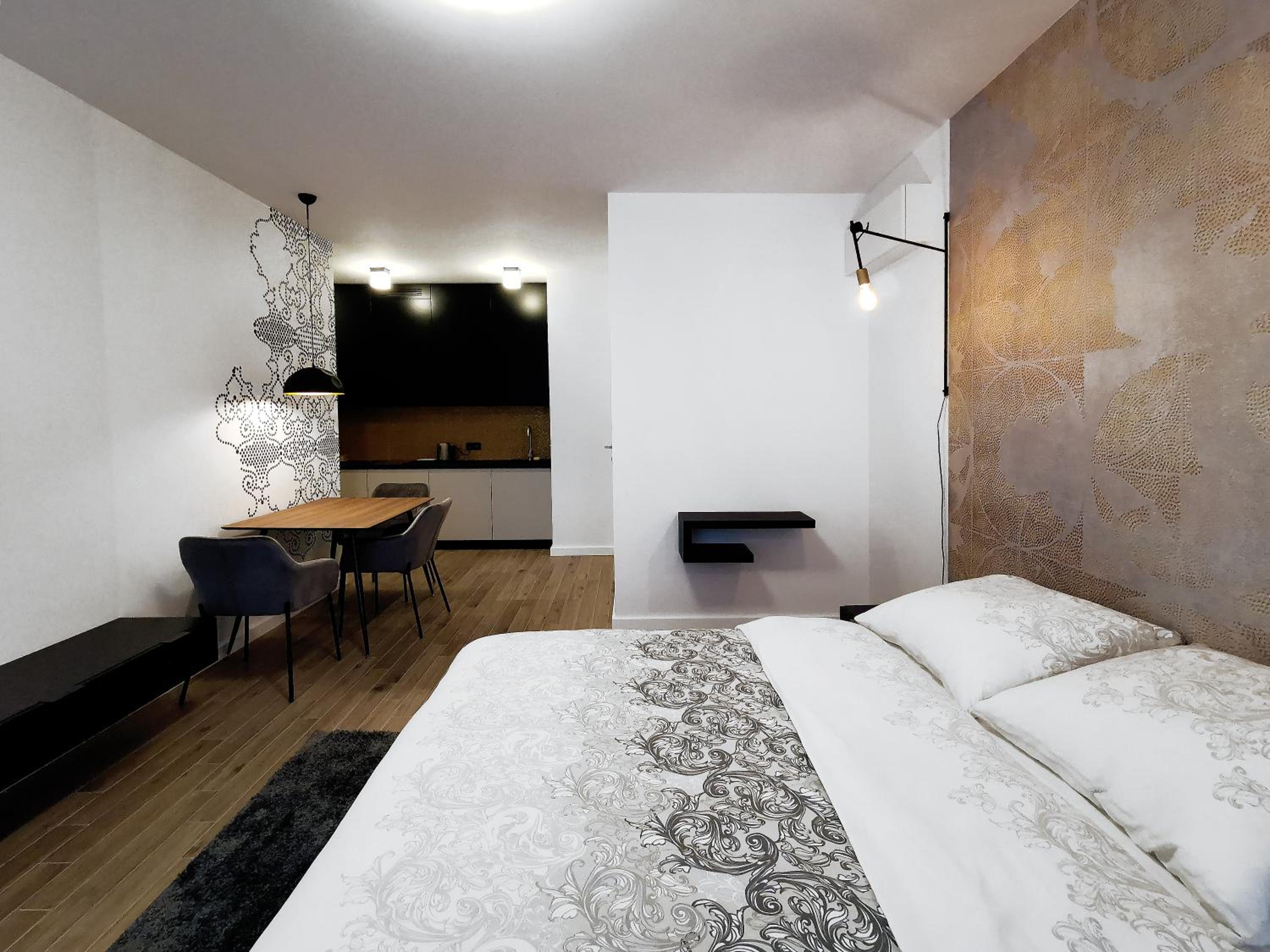 Come&Stay apartments Wola