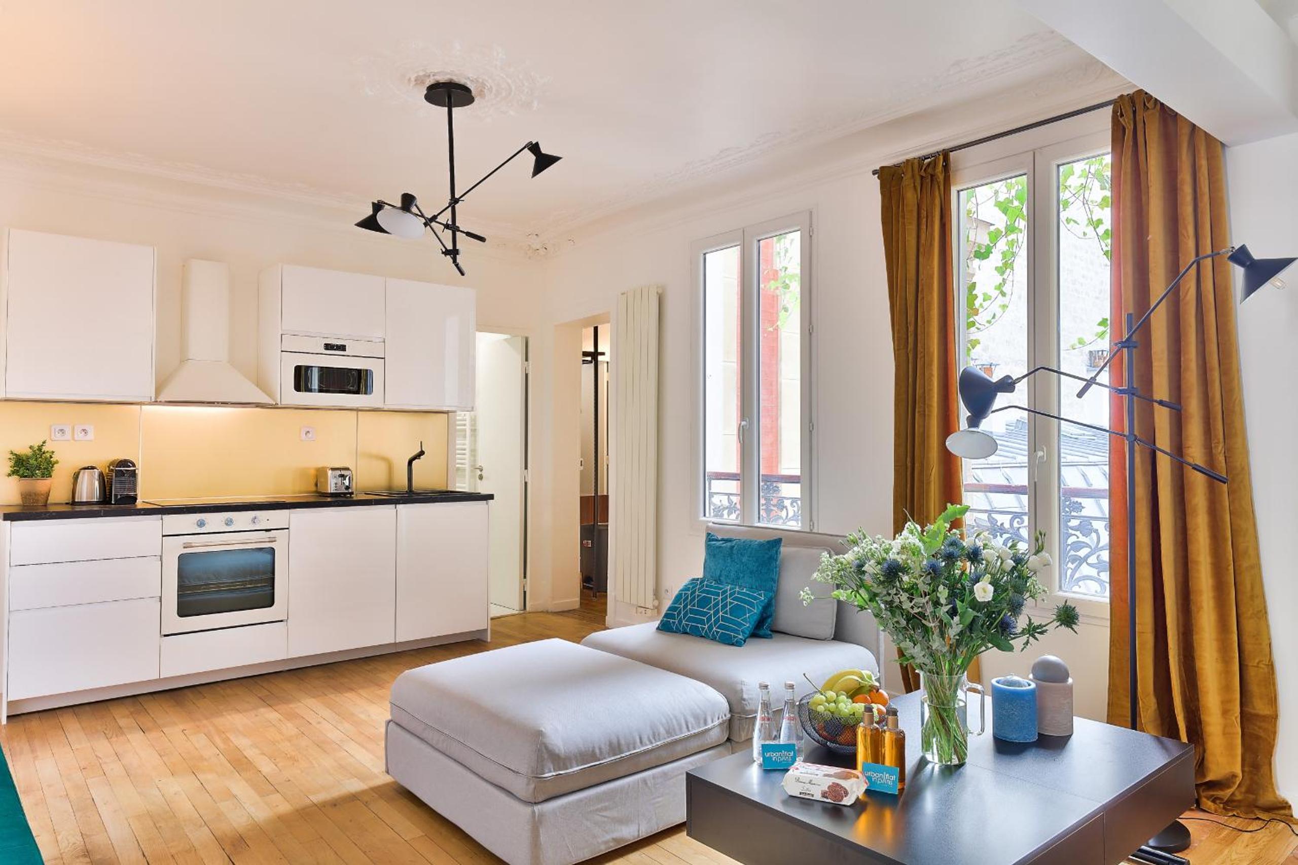99 - Urban Fabulous 6 Bedrooms