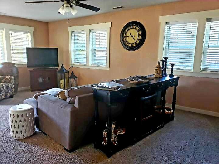 1920s Rock Bungalow view 3