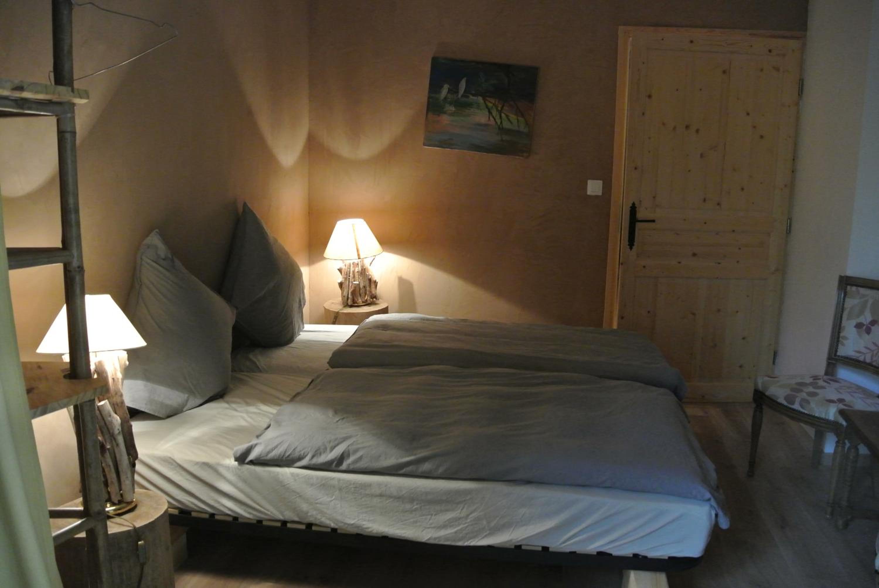 Double room on farm (La ferme du Tao)
