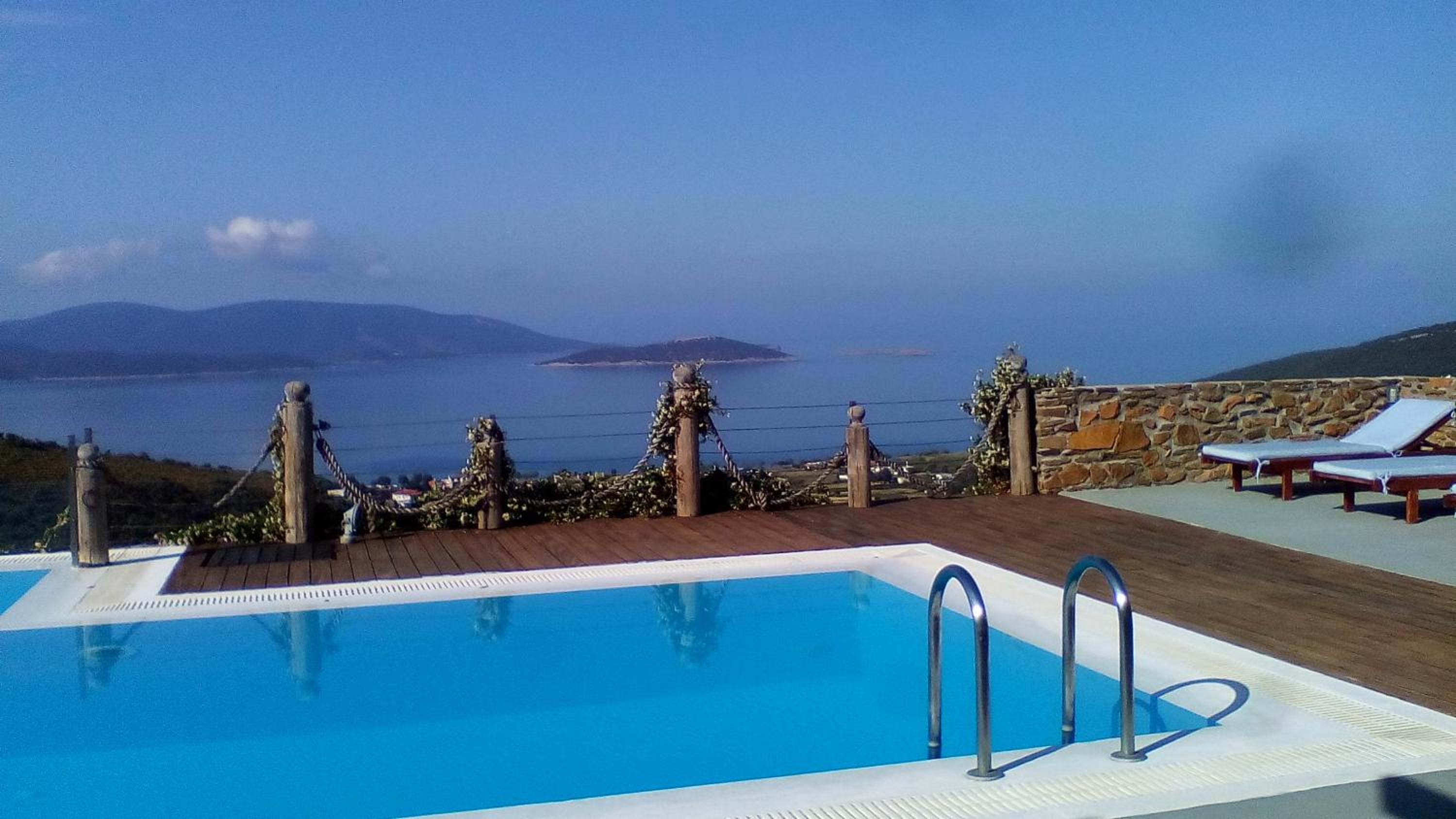 Celini Suites Hotel