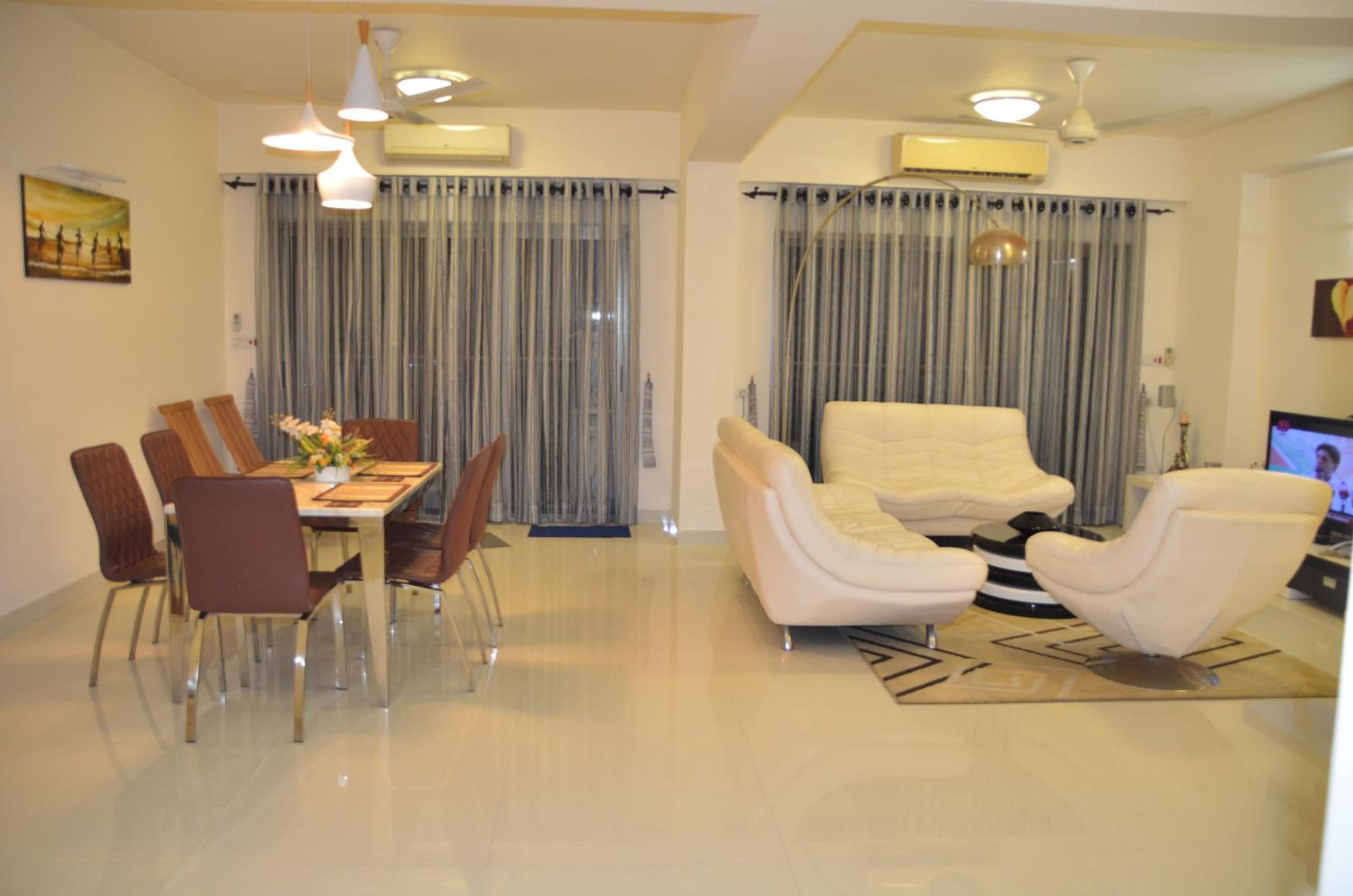 Atrium - ICONIC APARTMENT view 5
