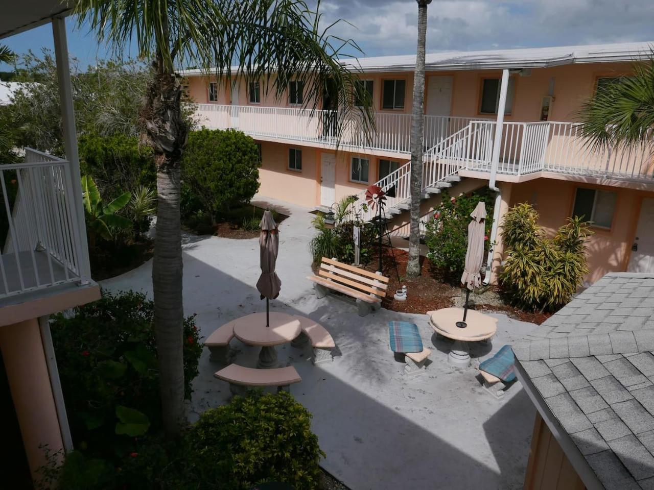 Cozy Beach Getaway view 5