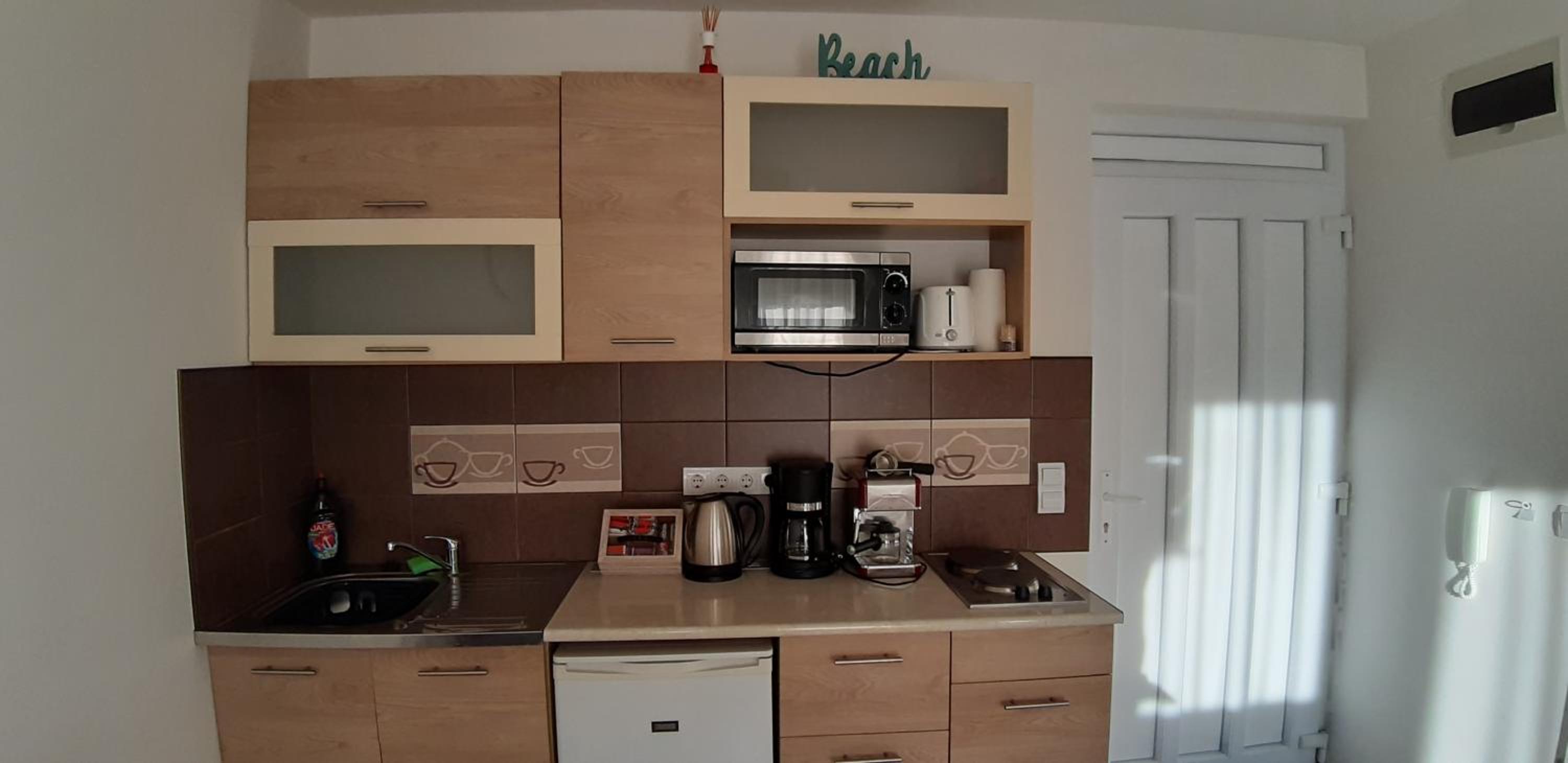 Riviéra Wellness Apartman view 4