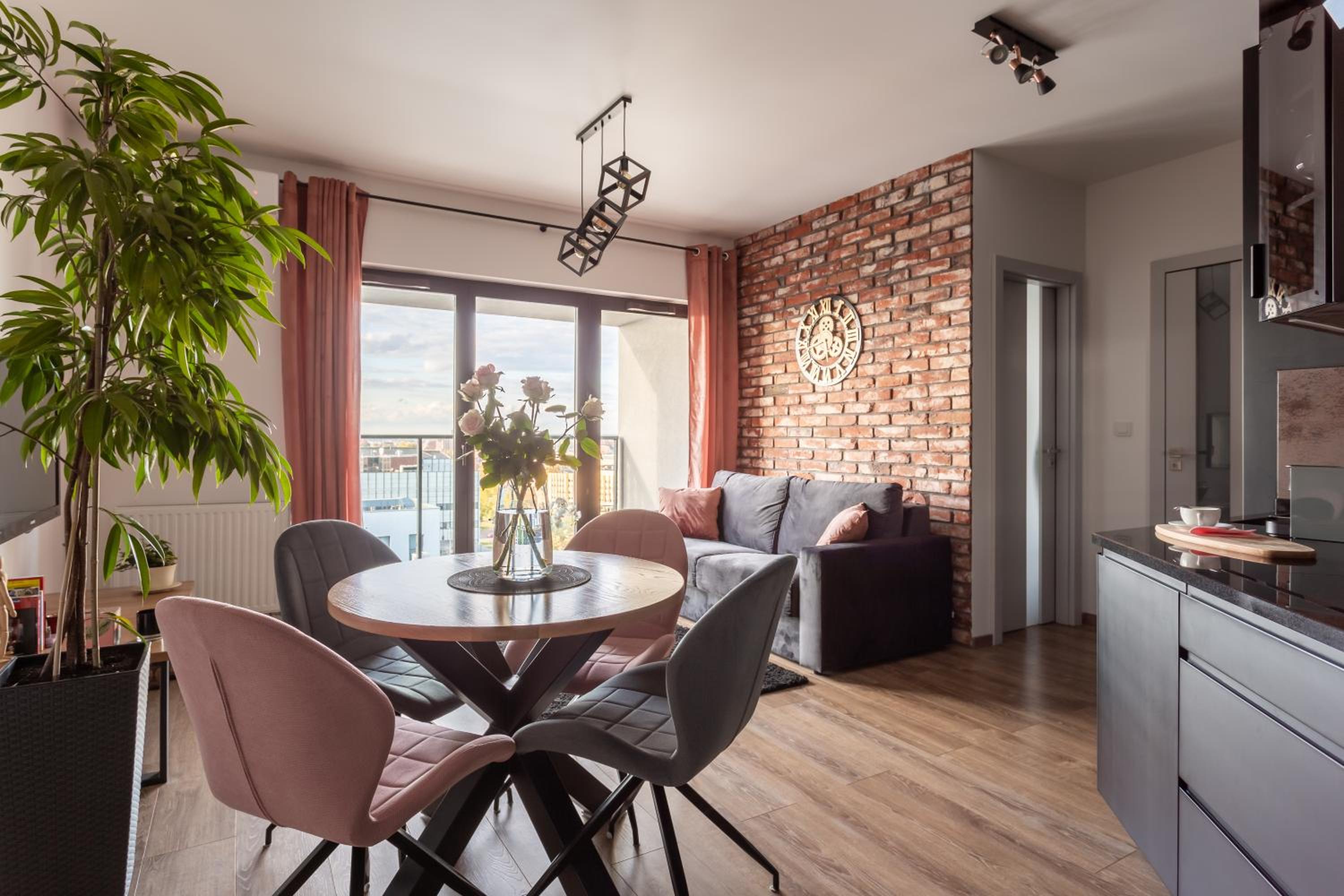 Glamour Apartment City View