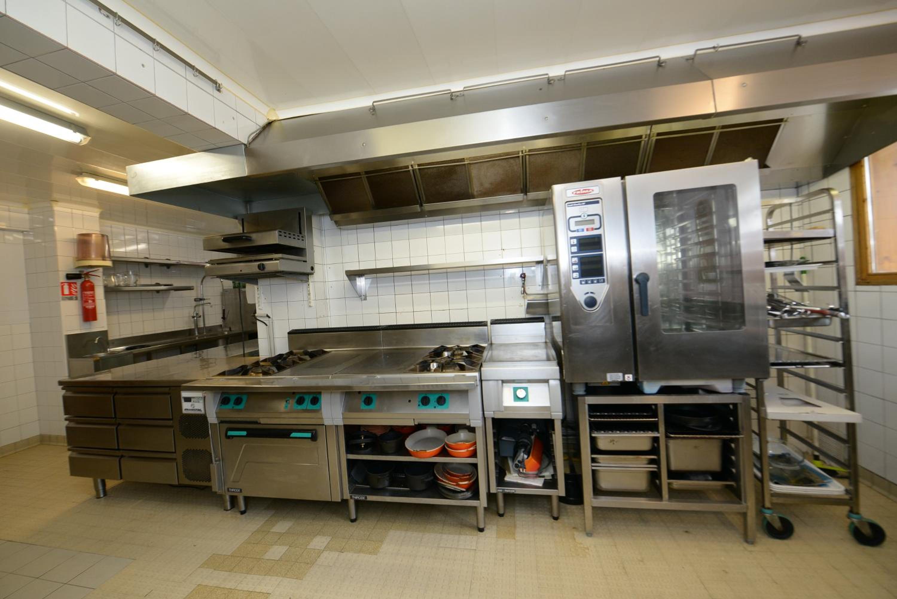 Photo 9