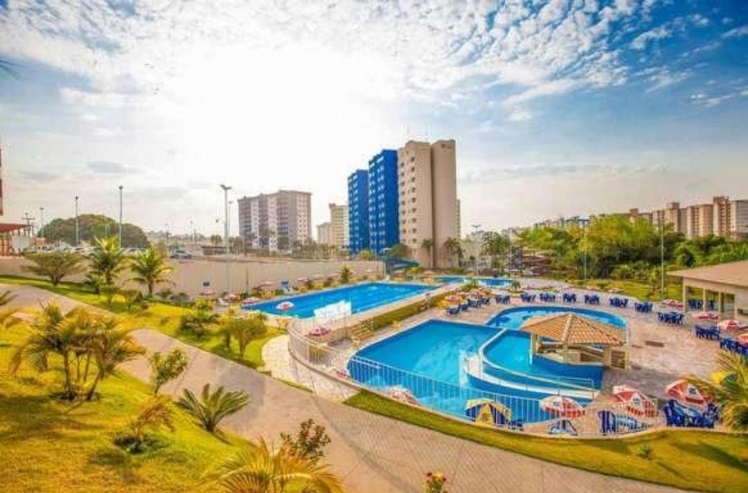 Golden dolphin Express 5pessoas mais 1 criança até 5 anos com toalhas e roupas de cama,lençóis, travesseiros e fronhas e 3 parques aquáticos termais limpez