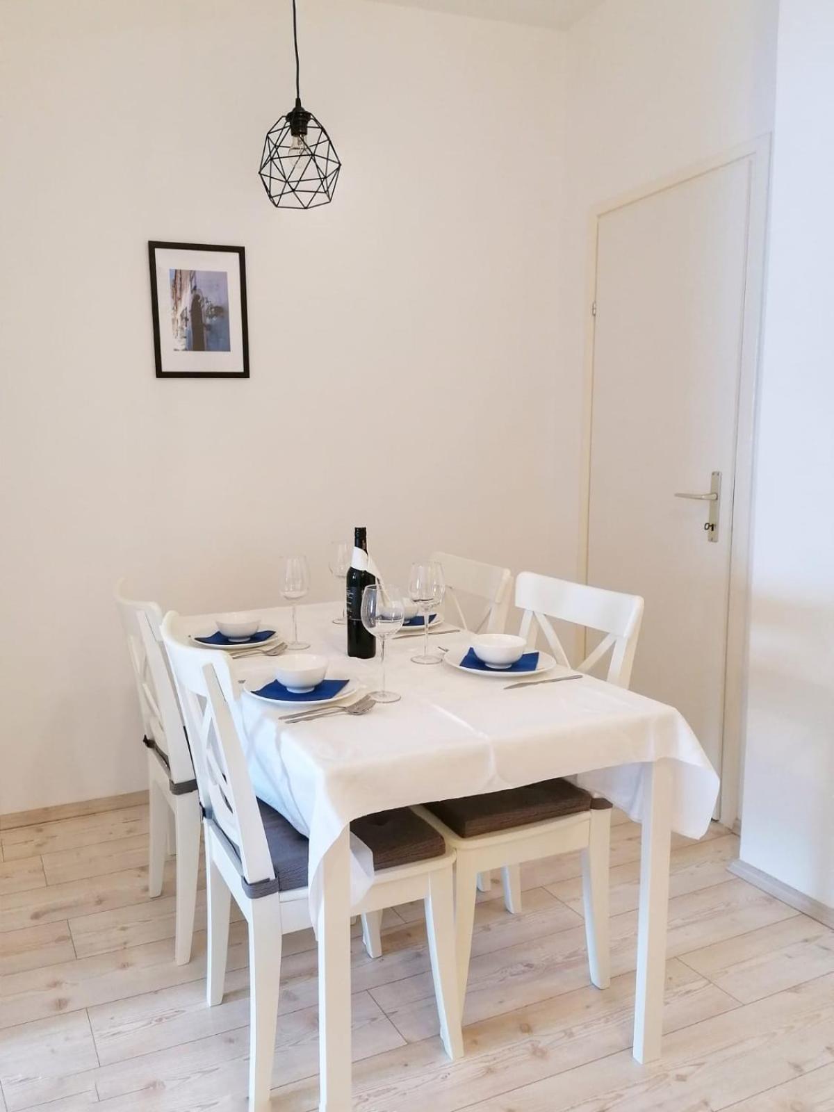 Apartments Valiža