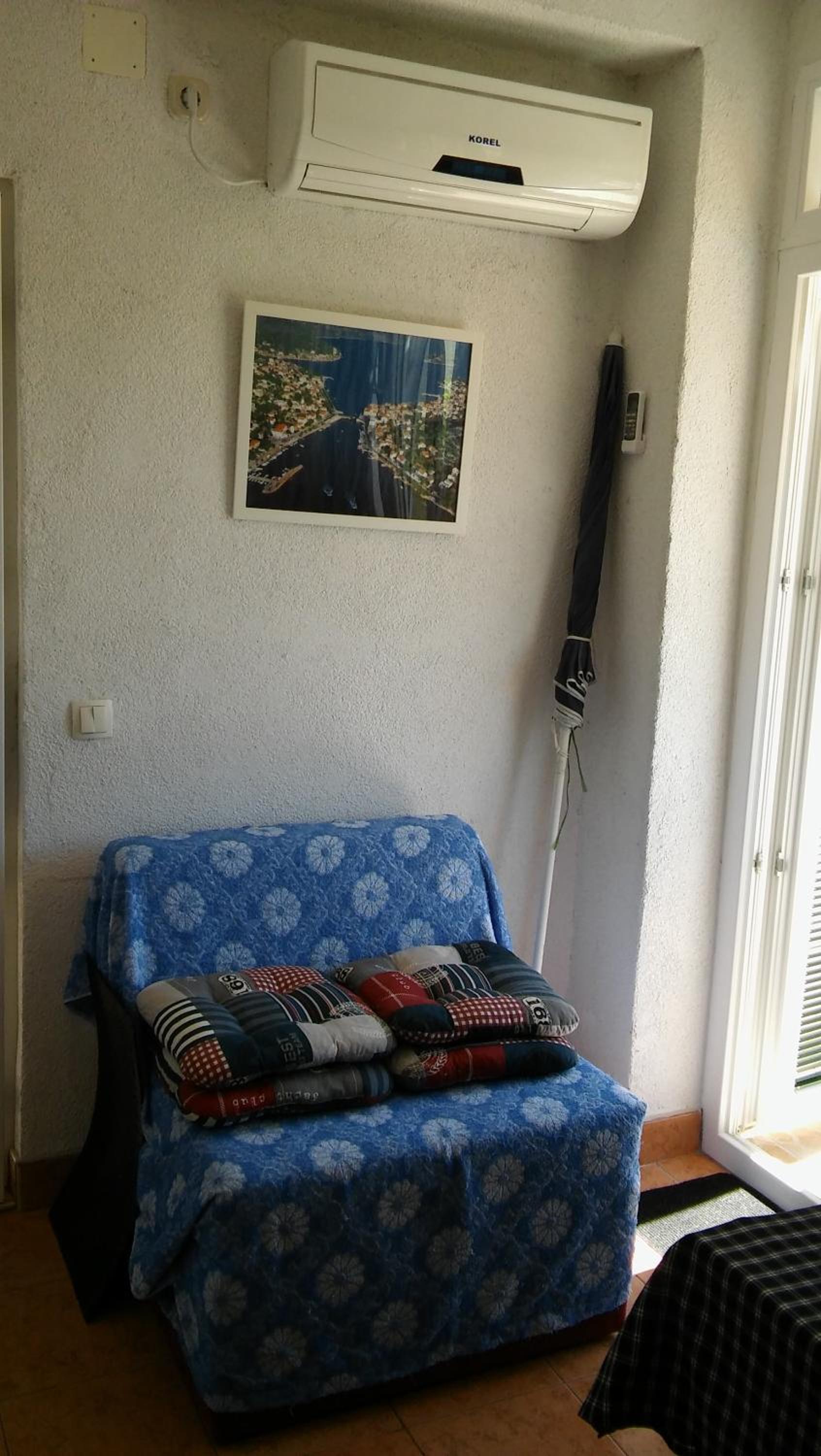 Photo 57