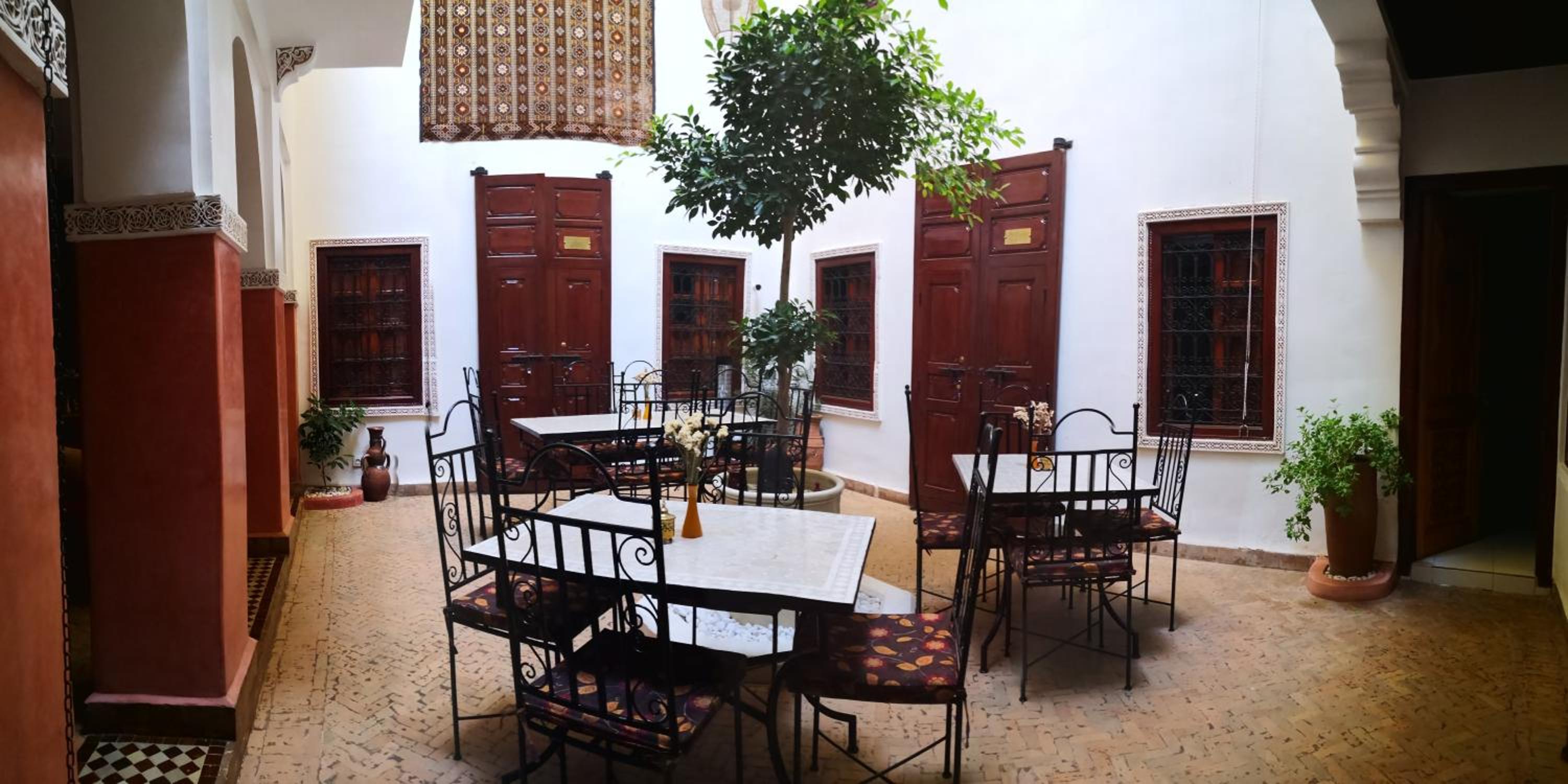 Riad Tizgui Celine
