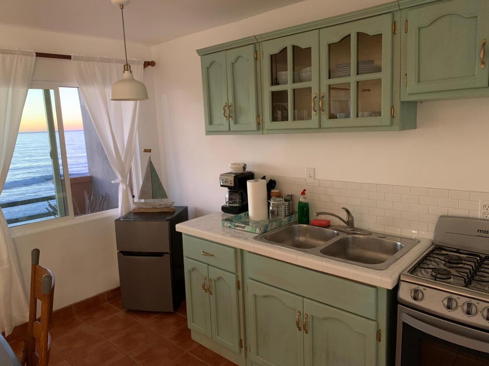 BEACHFRONT Relaxation 1 Bedroom Apt