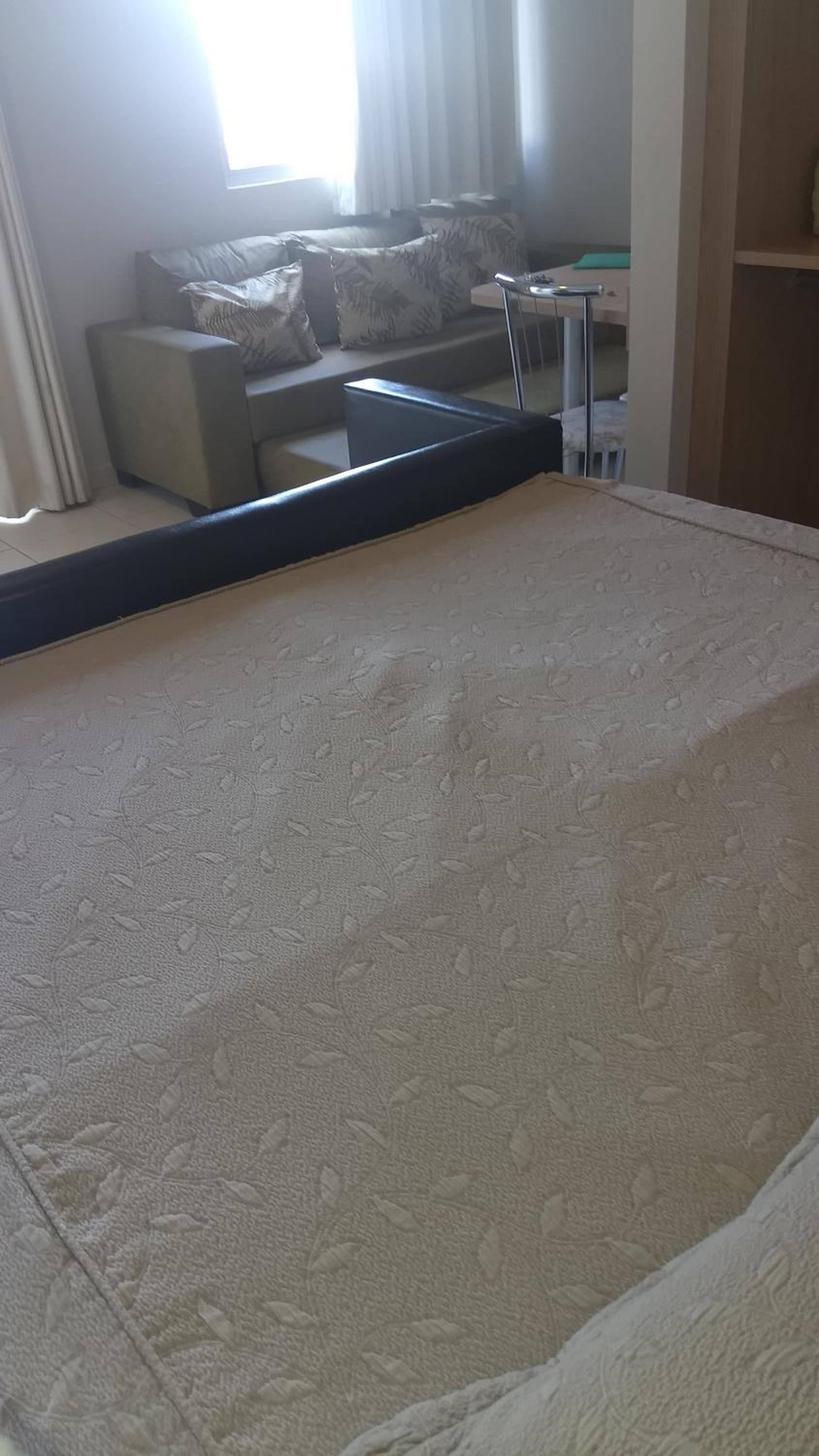 Golden dolphin Express 5pessoas mais 1 criança até 5 anos com toalhas e roupas de cama,lençóis, travesseiros e fronhas e 3 parques aquáticos termais limpez