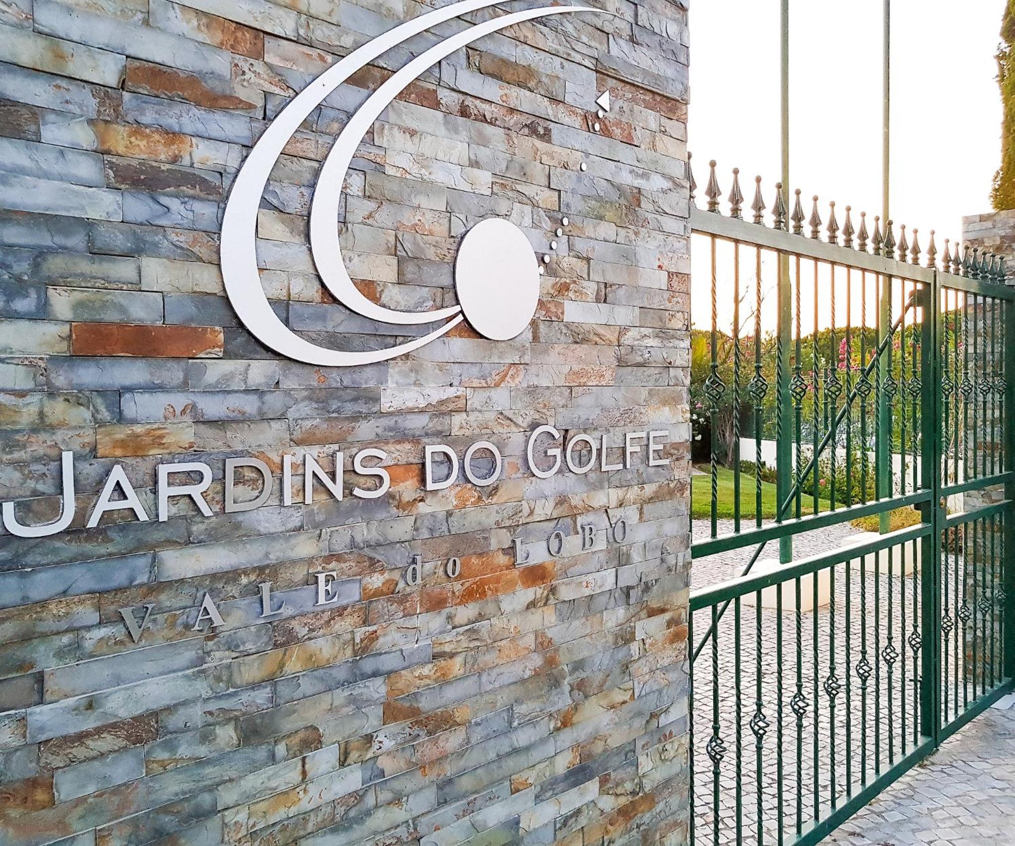 Jardins.Golf view 2