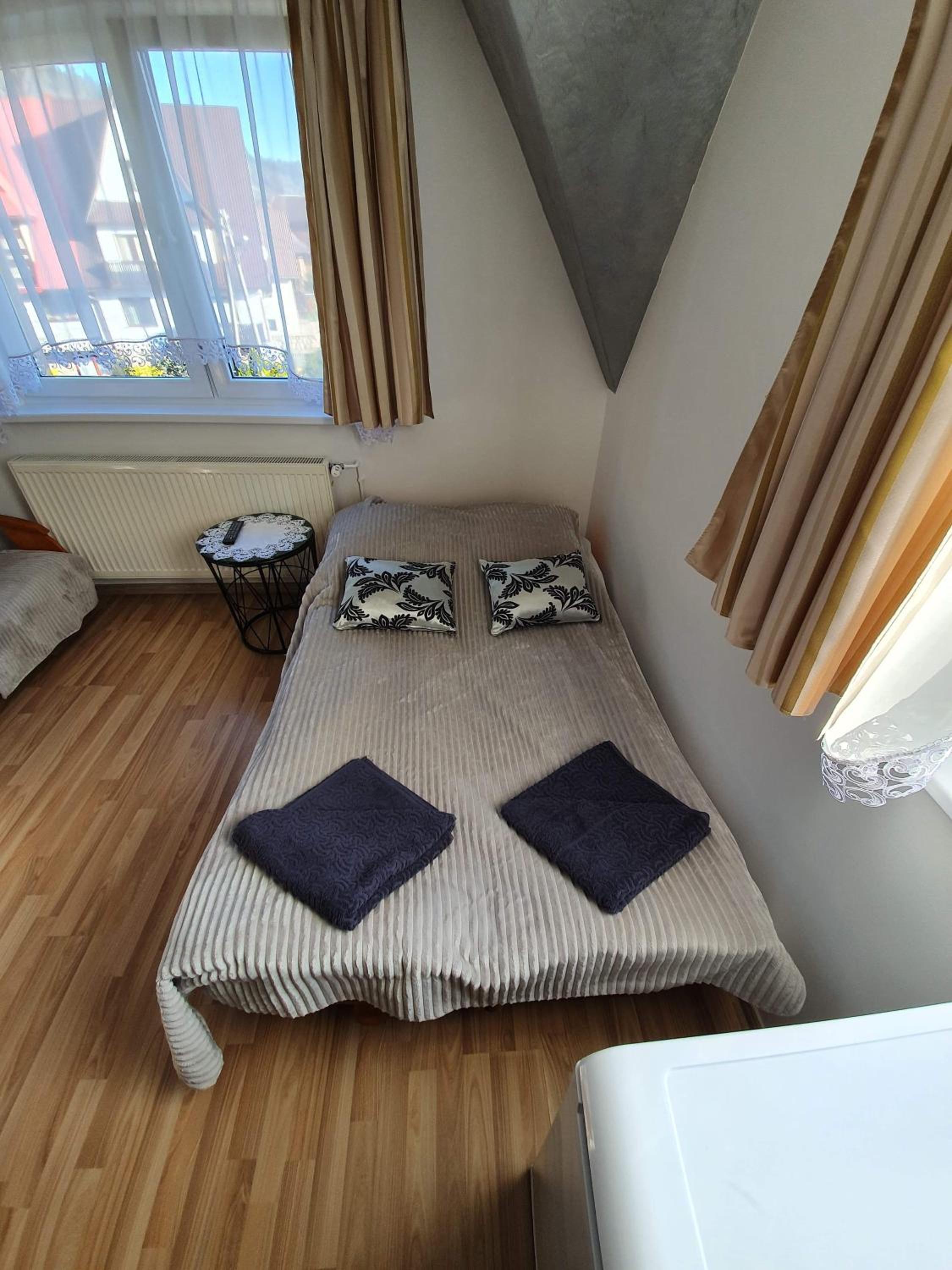 Pokoje i Apartamenty Regionalny Styl ul Króle 1a Zakopane - Image 5