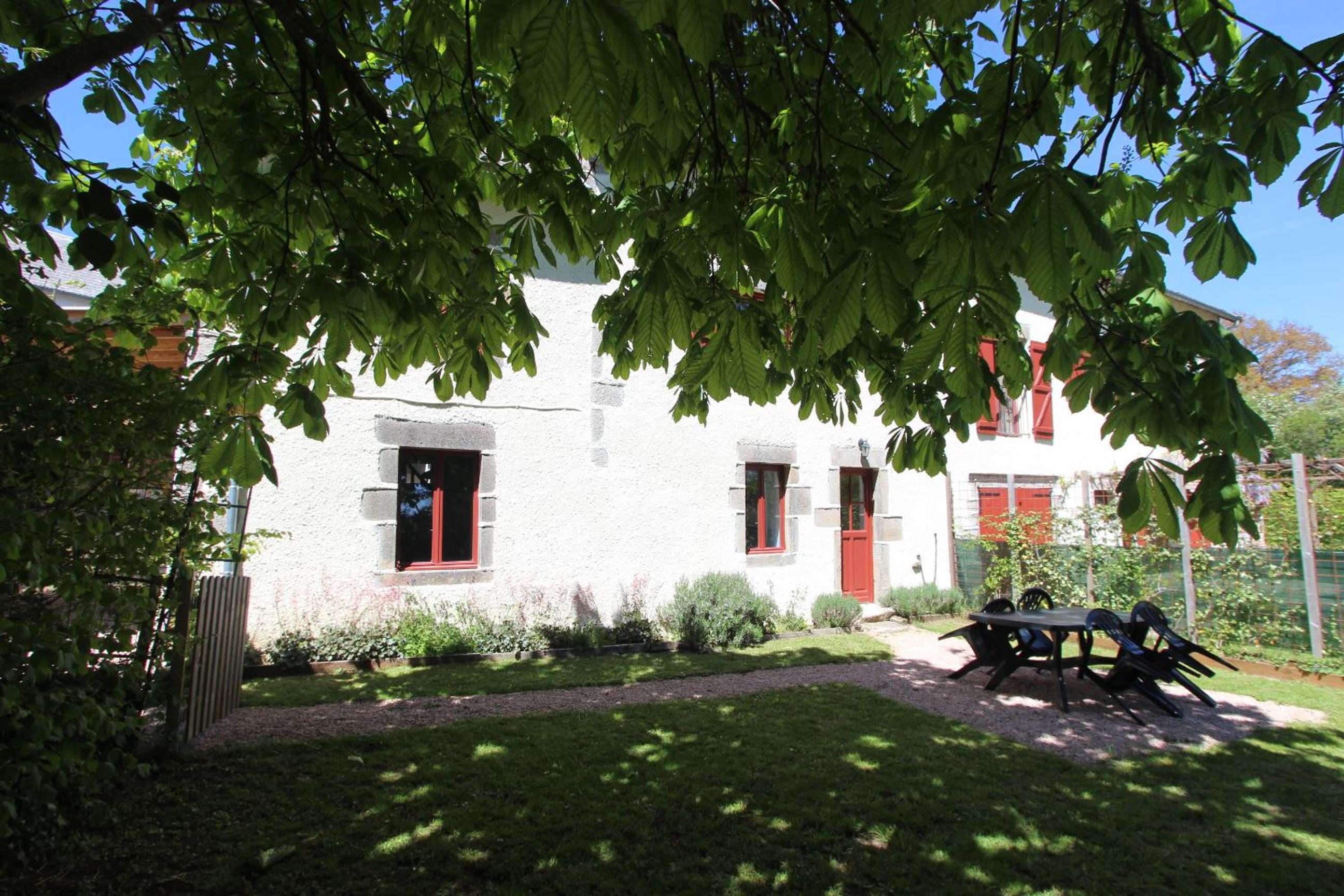 Lava Lodge