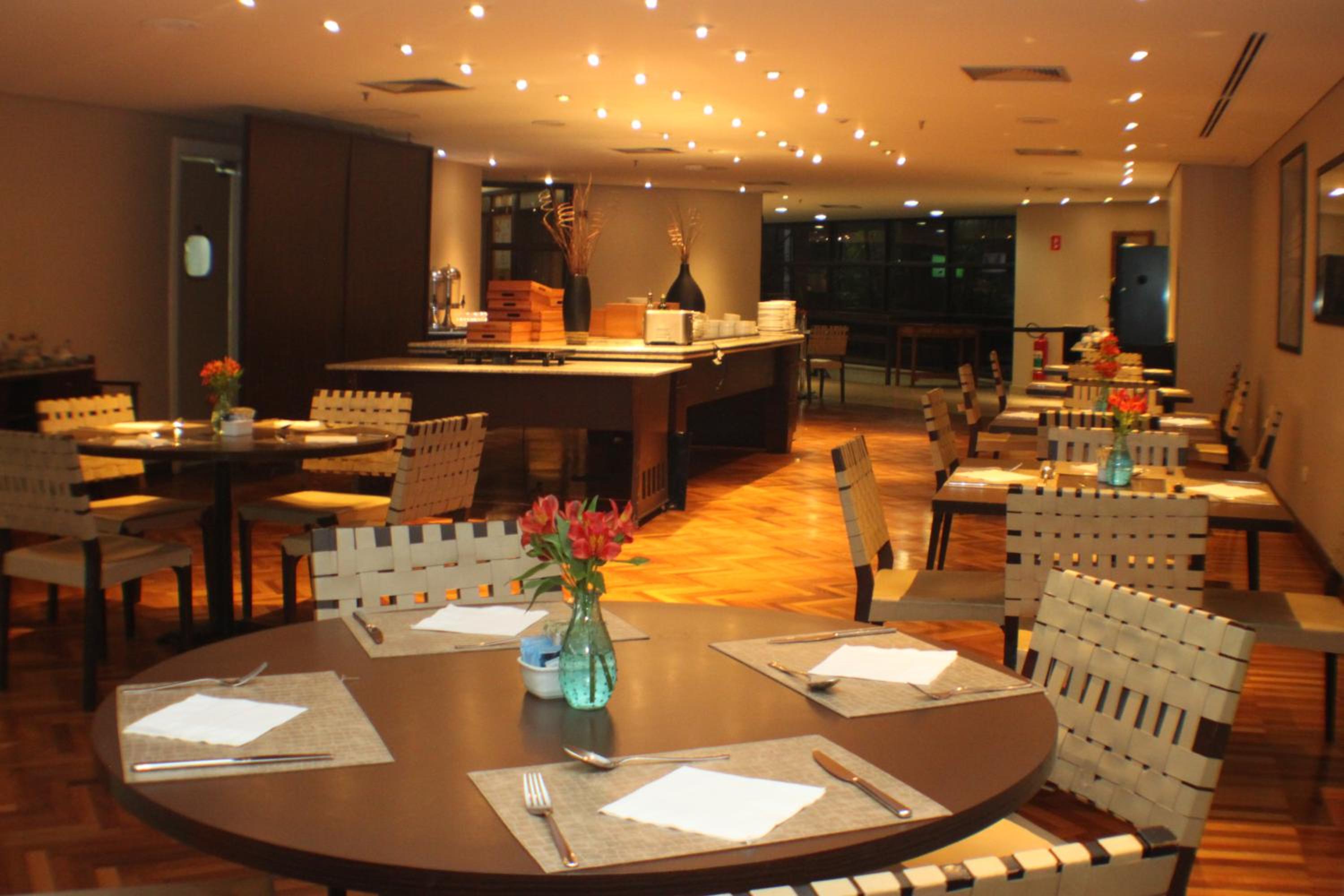 Food & Beverage