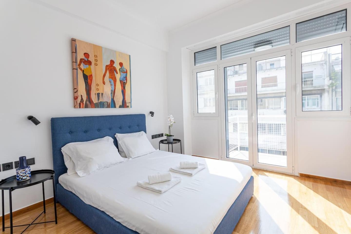 Luxury Penthouse on Akadimias with 2 Bed & 2 Bath