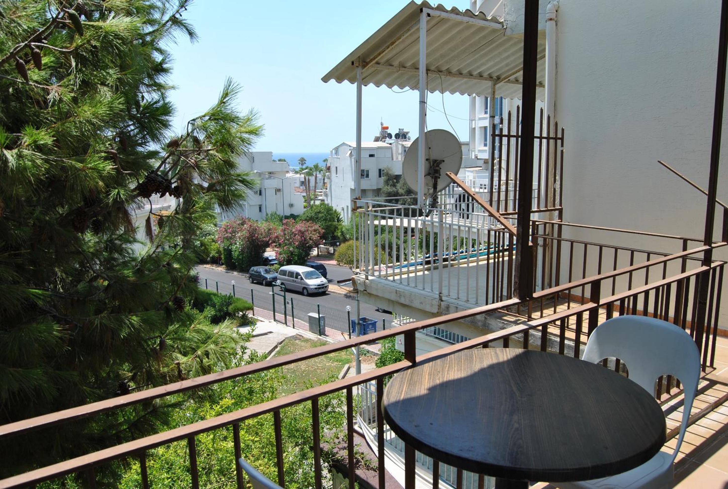 balcony