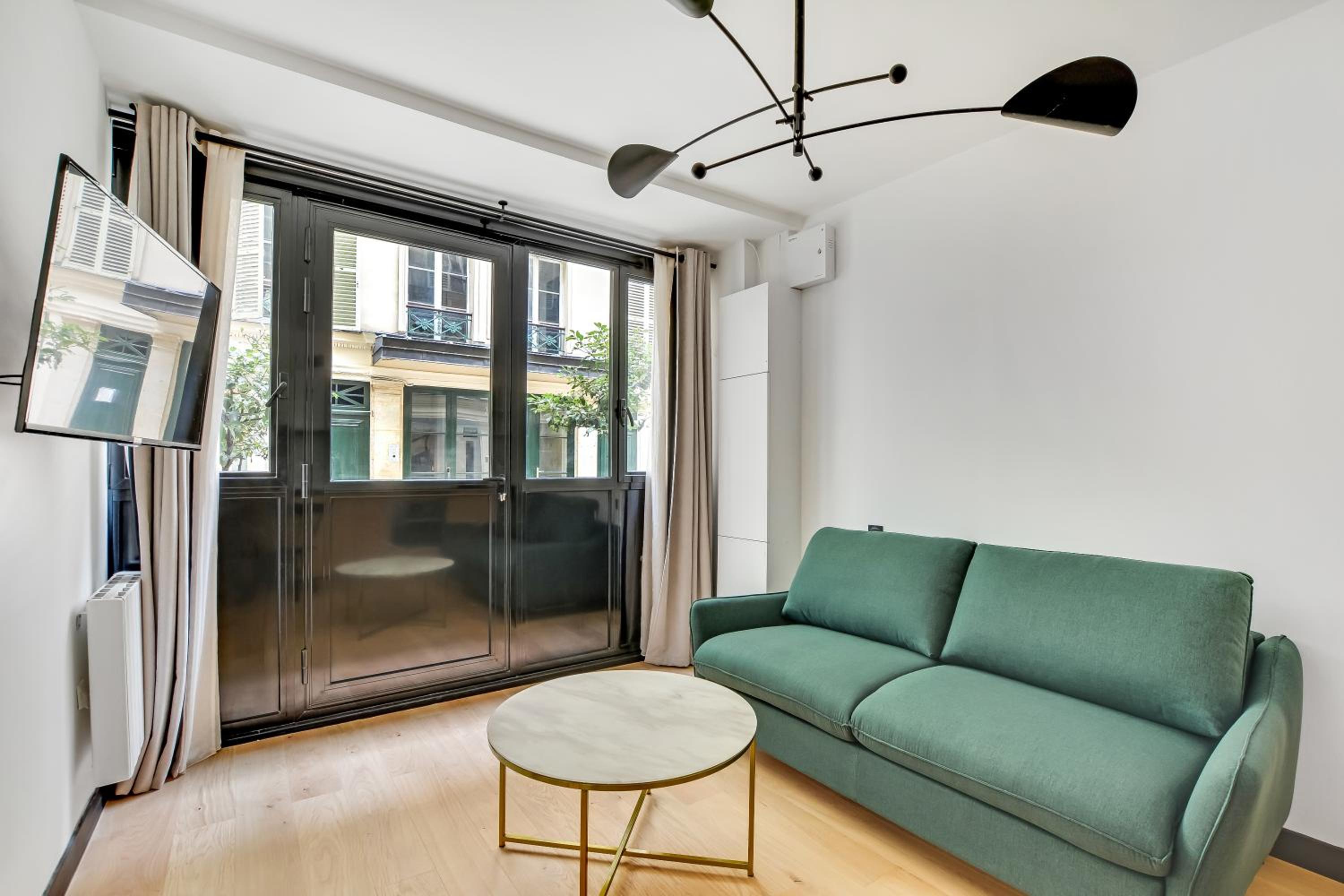Pick A Flat's Apartment in Opera - Rue Grange Batelière