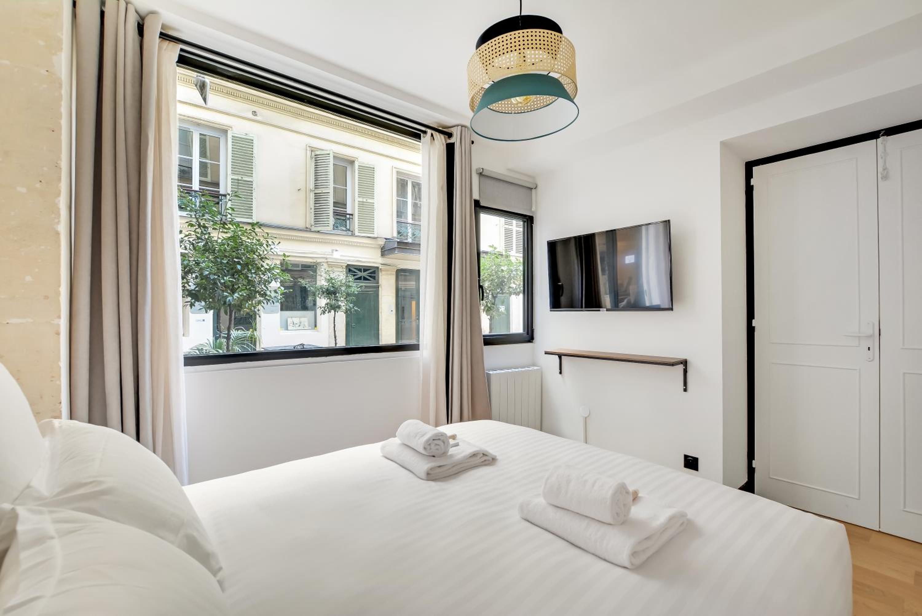 Pick A Flat's Apartment in Opera - Rue Grange Batelière