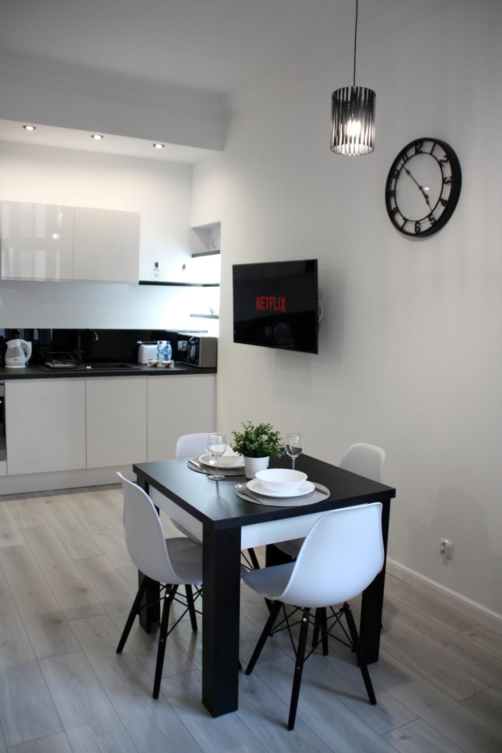 Black & White Apartament