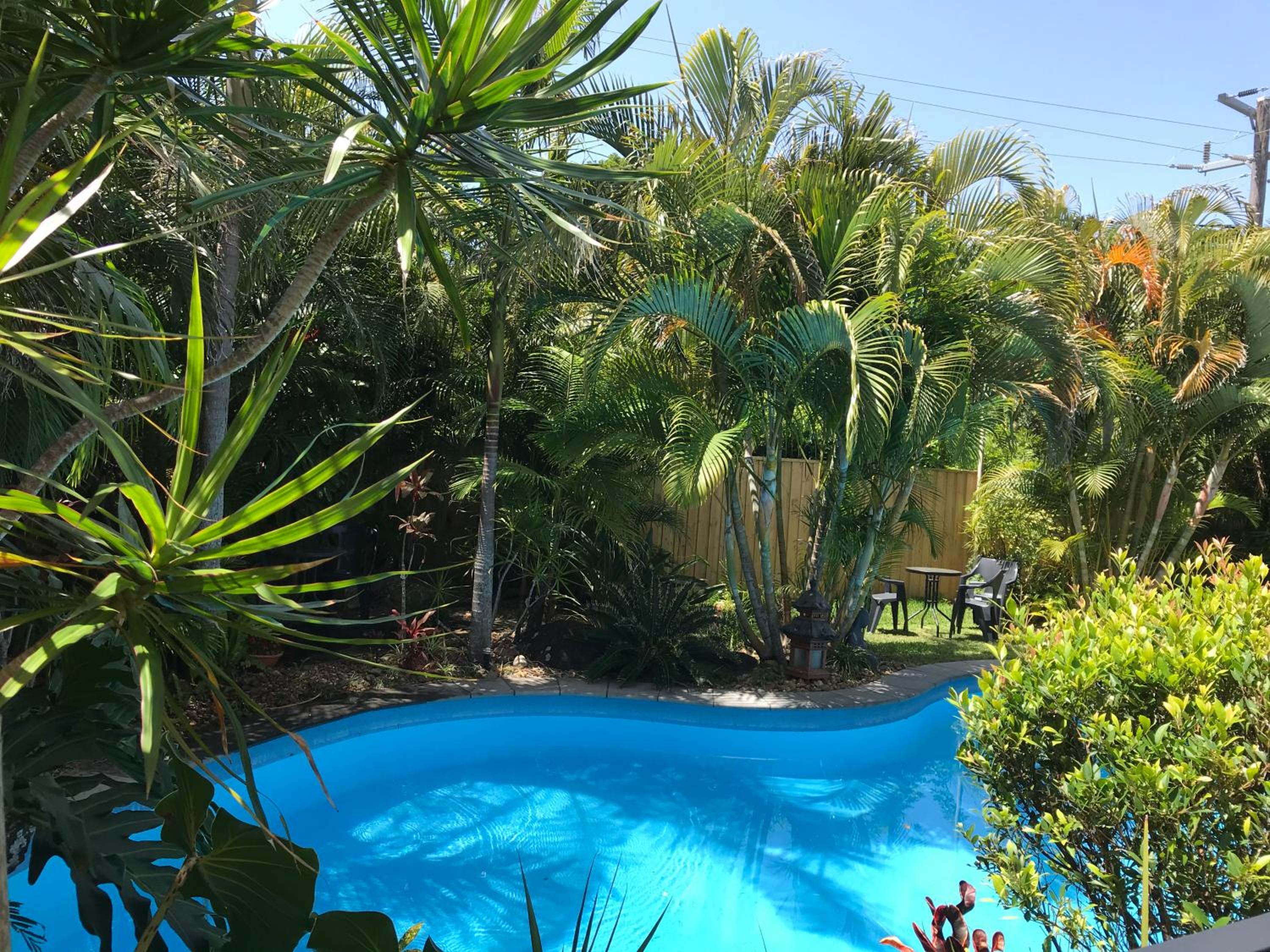 swimming pool