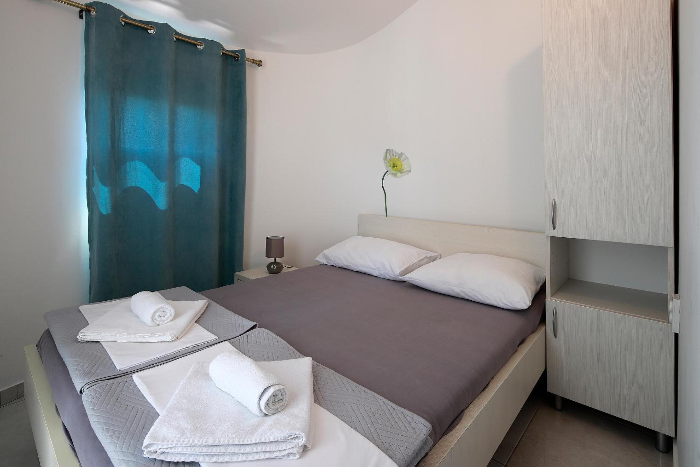 City Pool Apartments Novalja