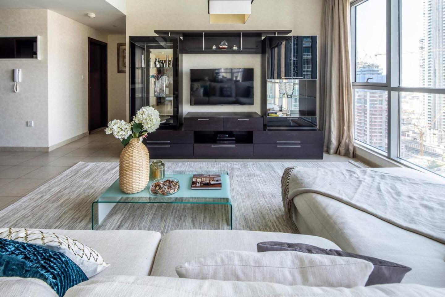 Frank Porter - The Residences
