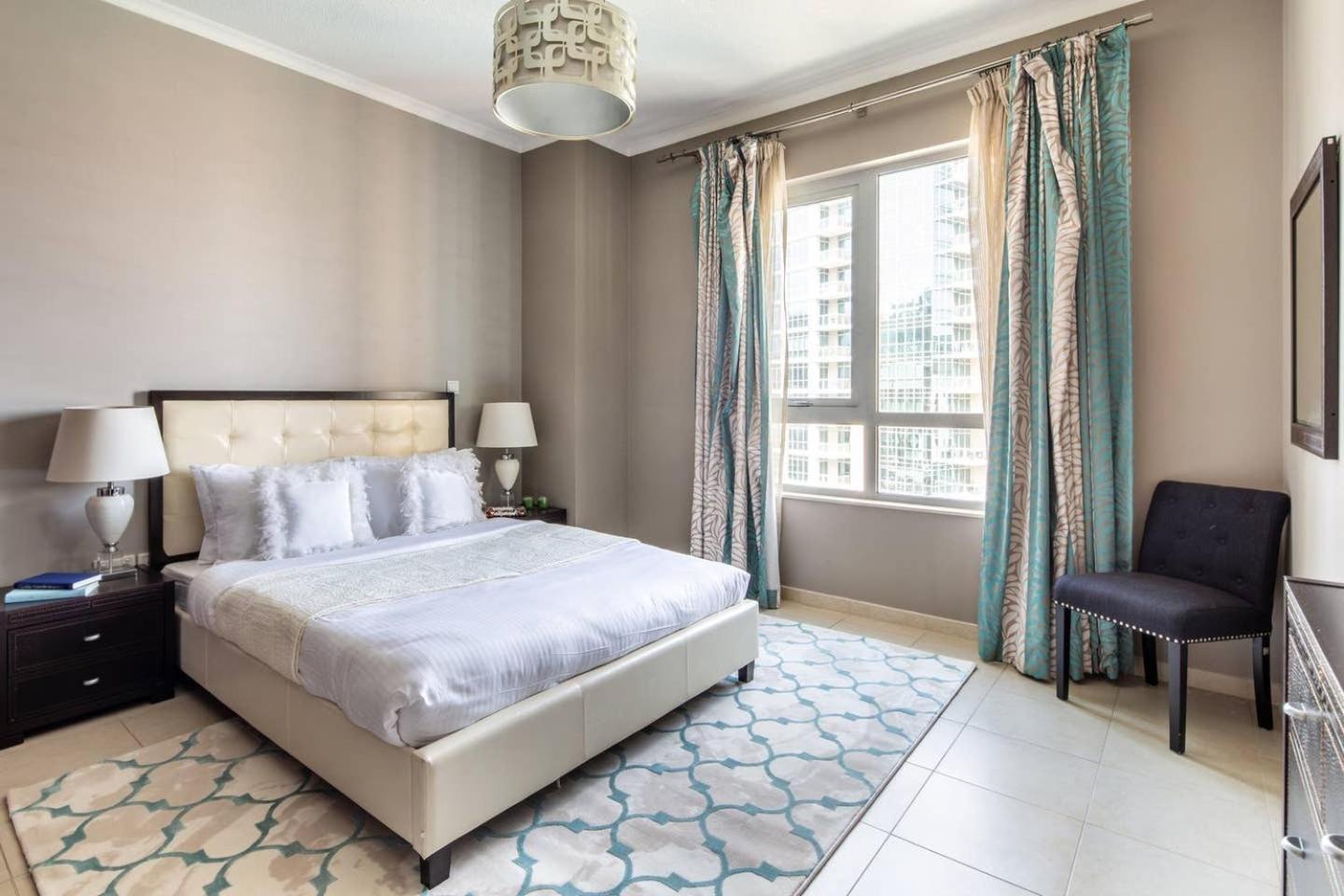 Frank Porter - The Residences