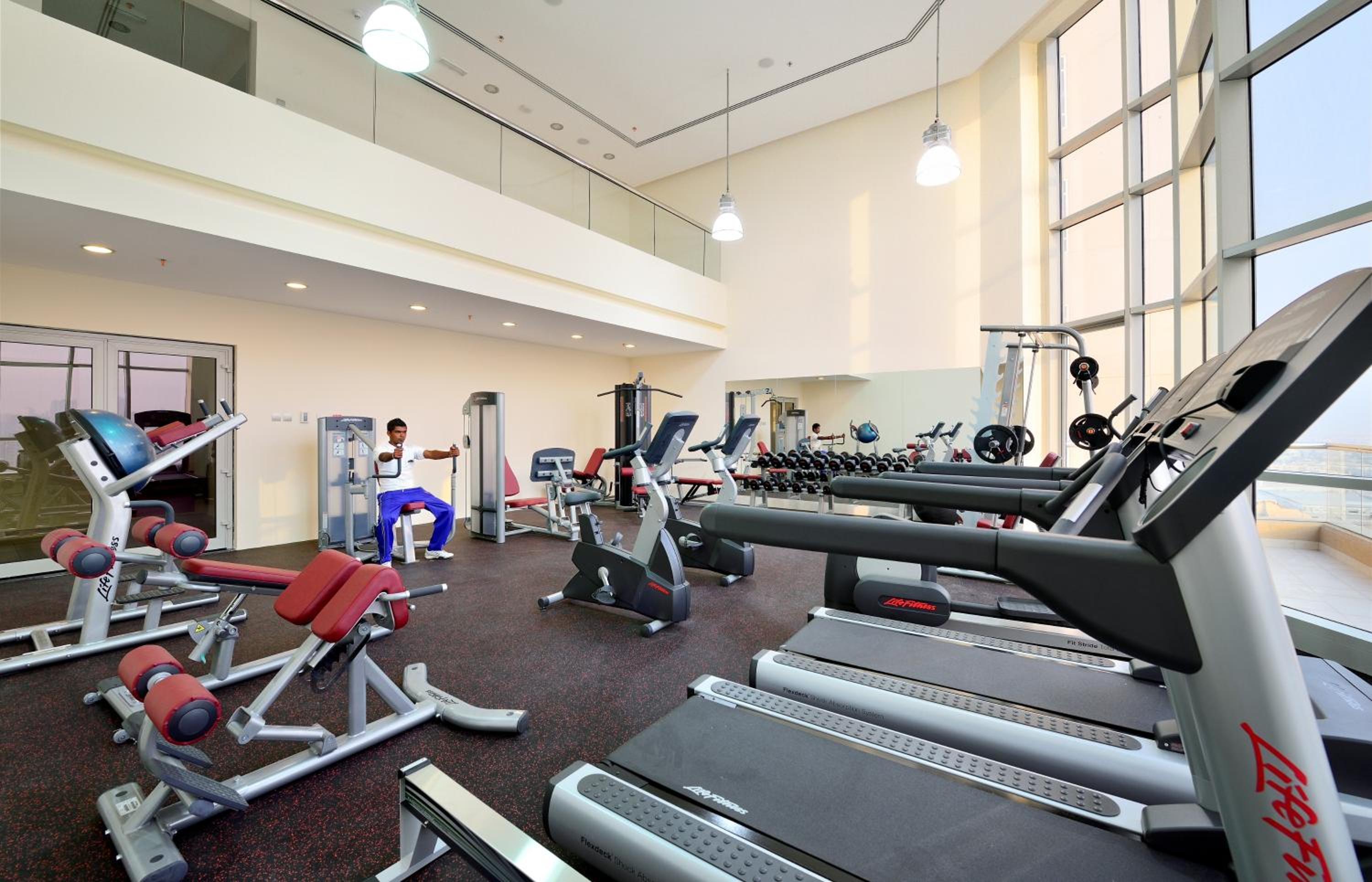 Al Majaz Premiere Hotel Apartments - Image 2