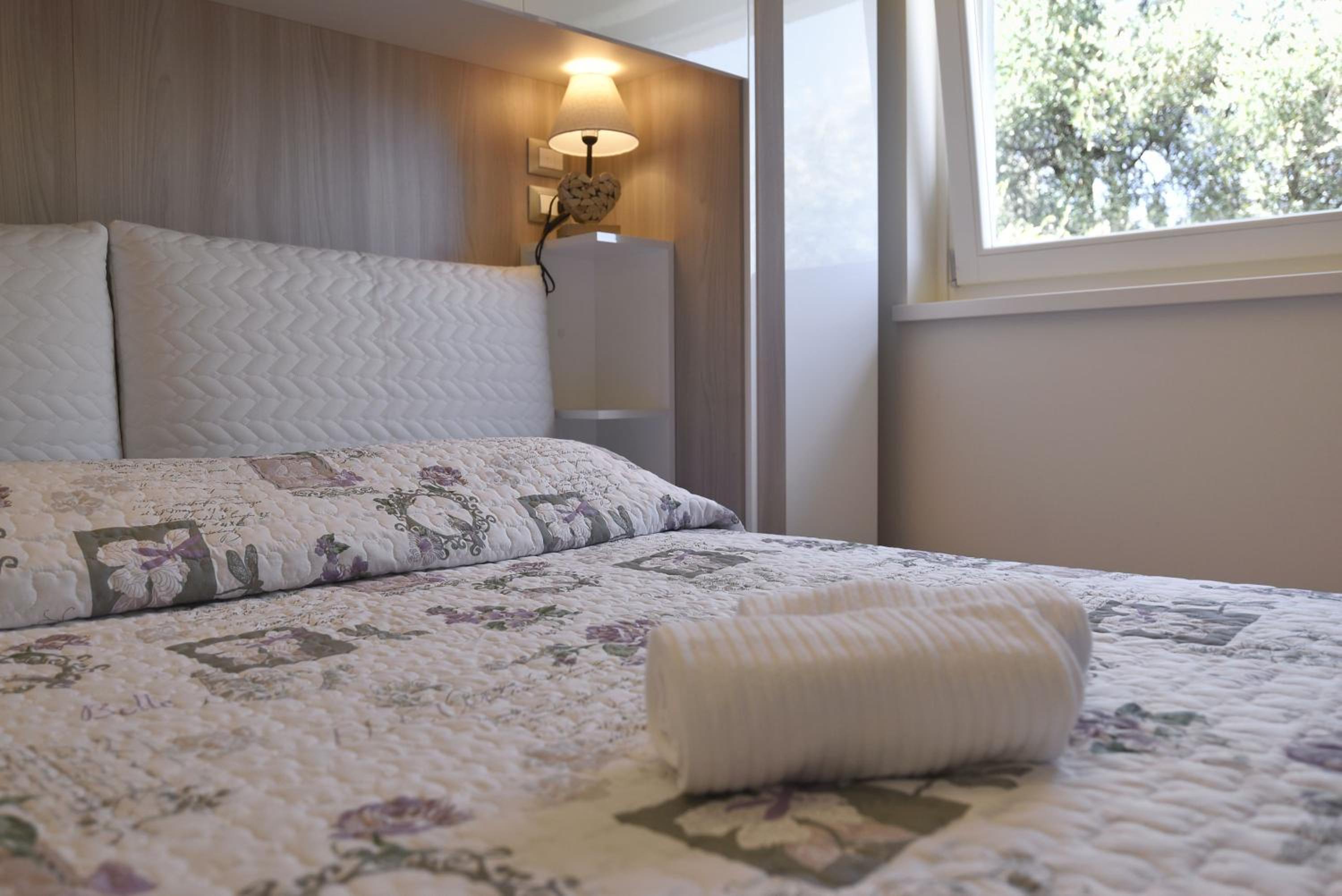 Apt in villa con sauna, piscina e campo da sport view 4