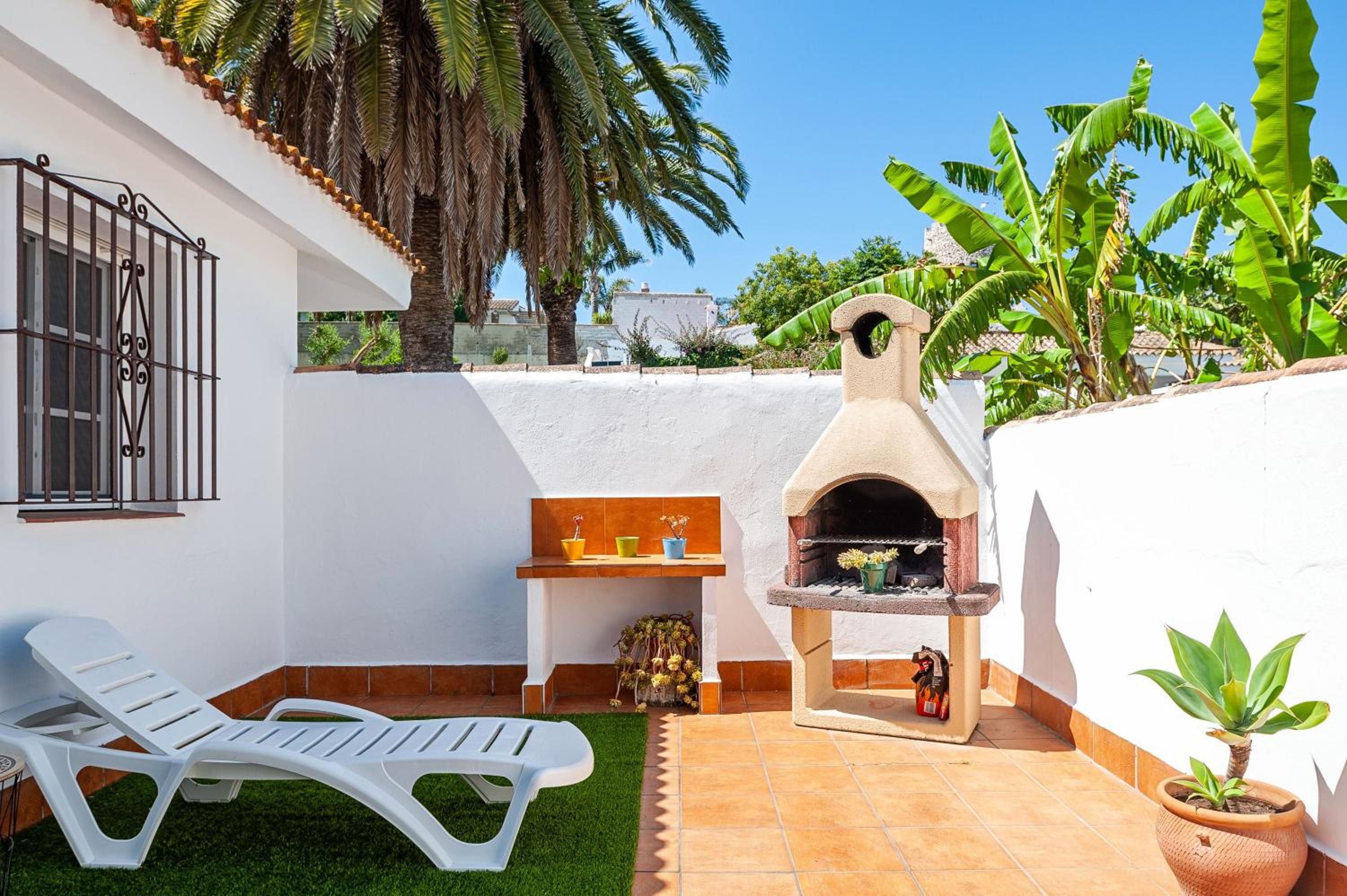 Apartamento en la playa con terraza view 2