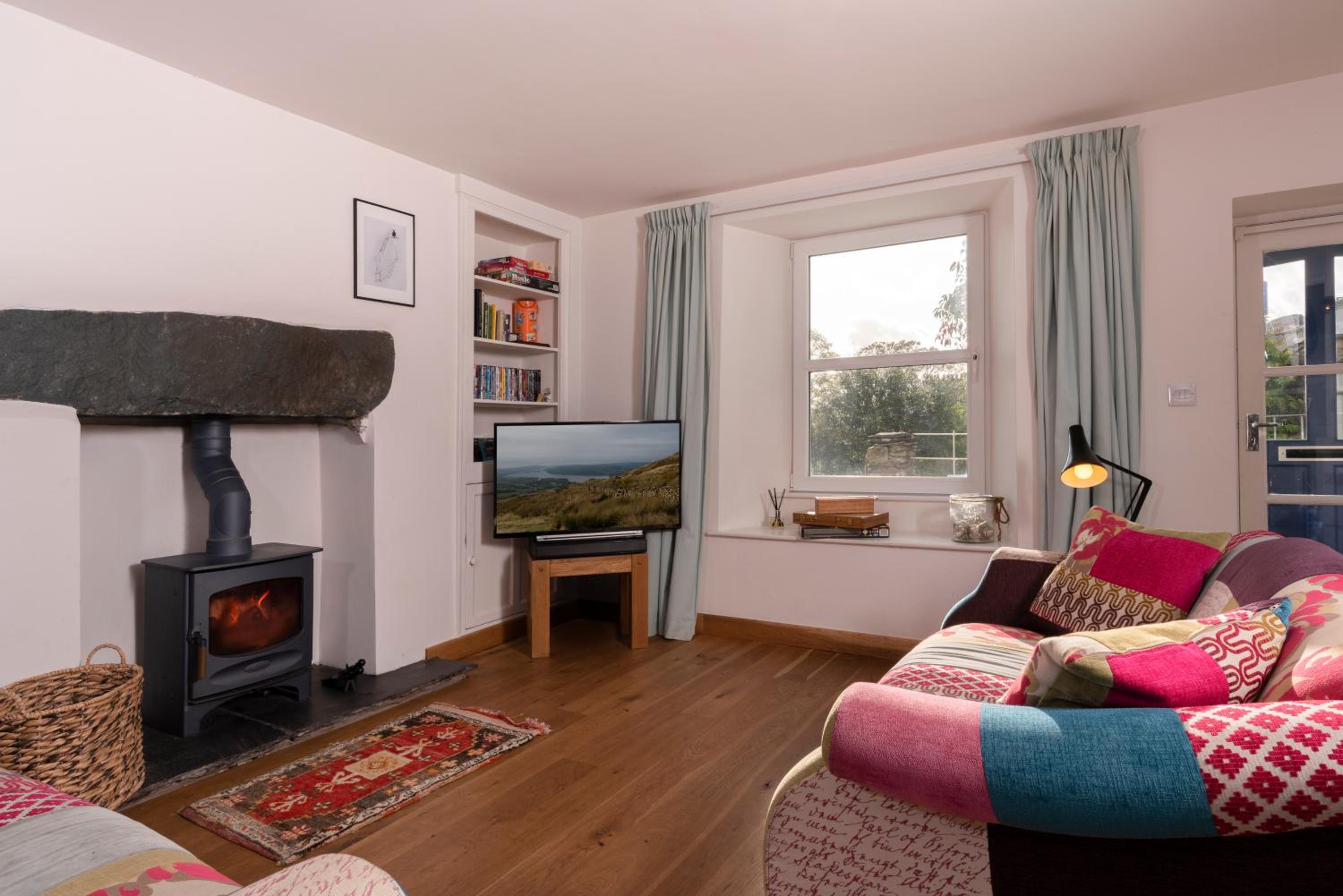 Look Far - 4BR - 2BA - Fabulous Views - Ambleside