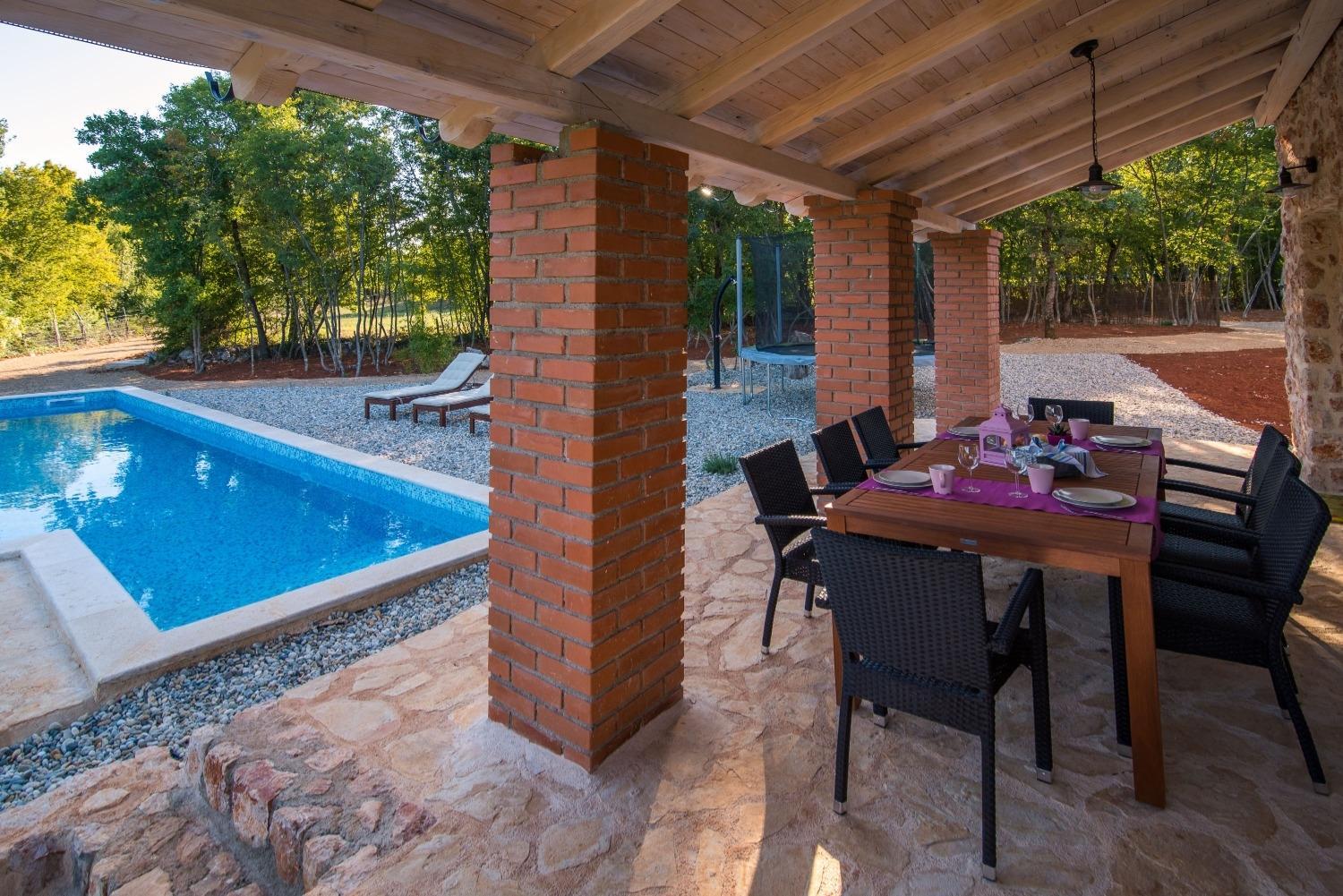 Villa Mari-with pool