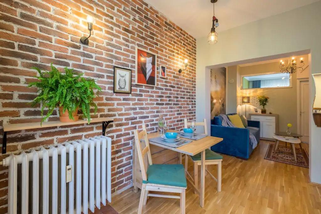 FUNKY FRESH place in the heart of Sofia view 3