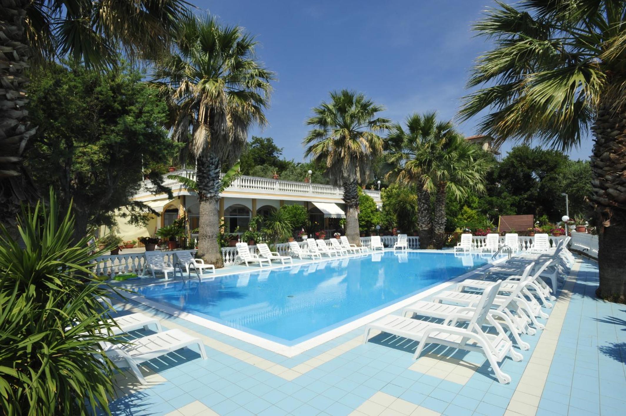 Camping Terrazzo sul mare view 2