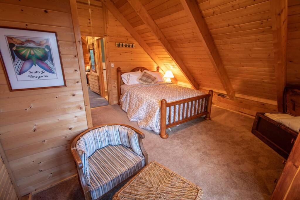 Premium Retreat on 450 Acres w/ Greenhouse, Meditation Room & Labyrinth