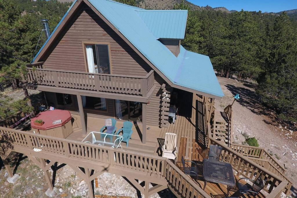 Premium Retreat on 450 Acres w/ Greenhouse, Meditation Room & Labyrinth