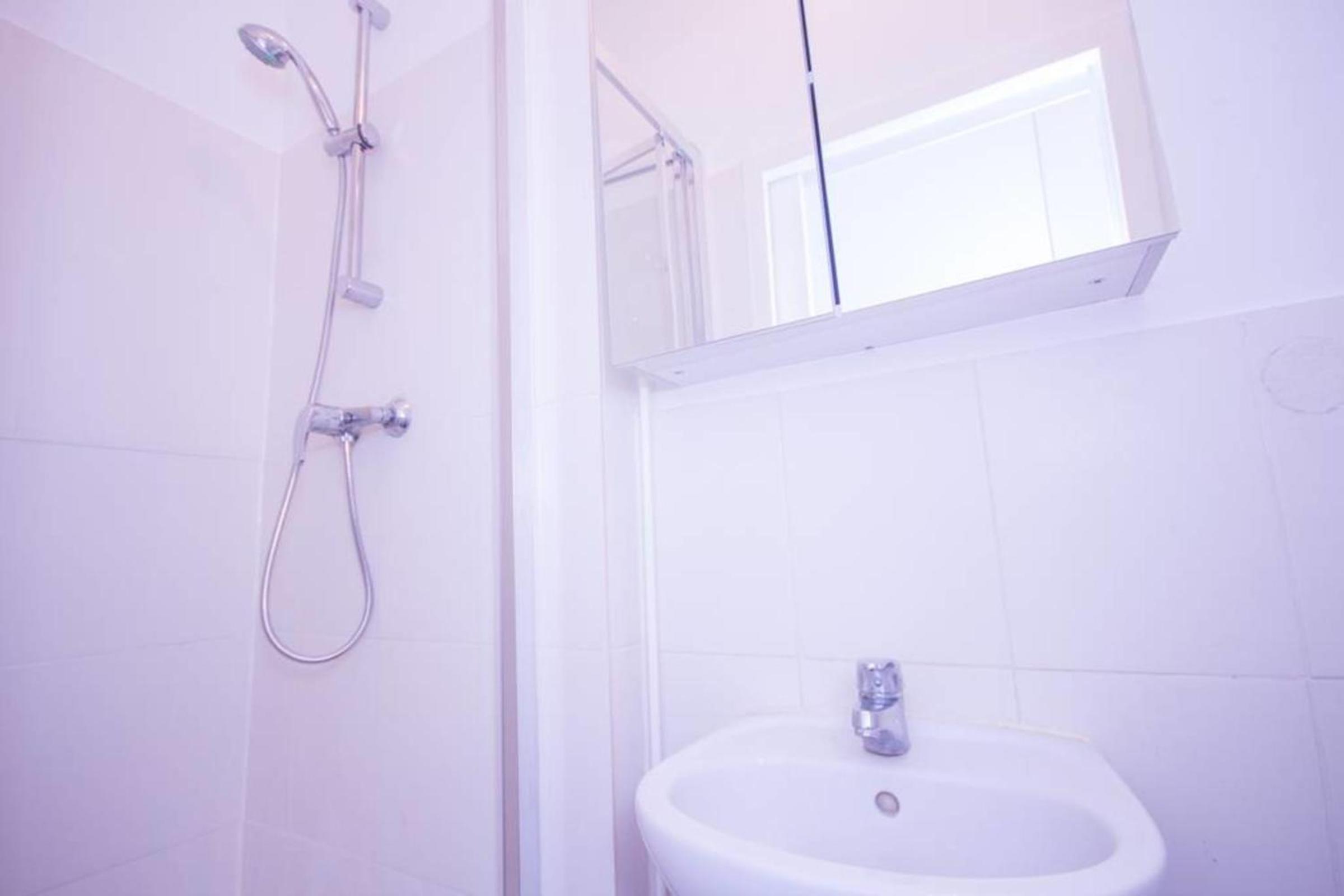Superb Quiet And Comfortable Studio Apartment