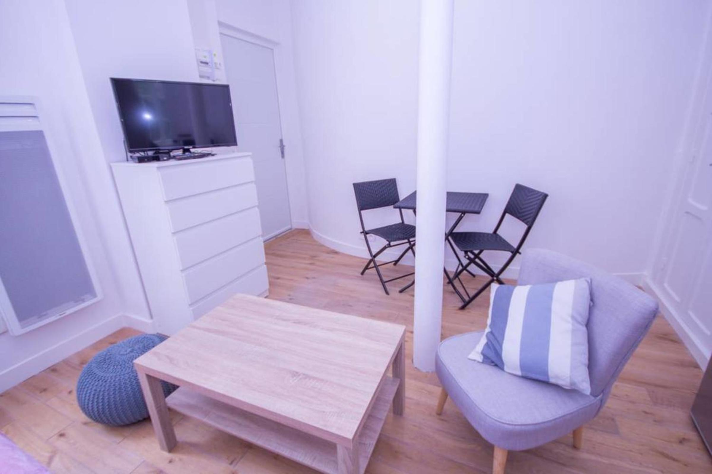 Superb Quiet And Comfortable Studio Apartment