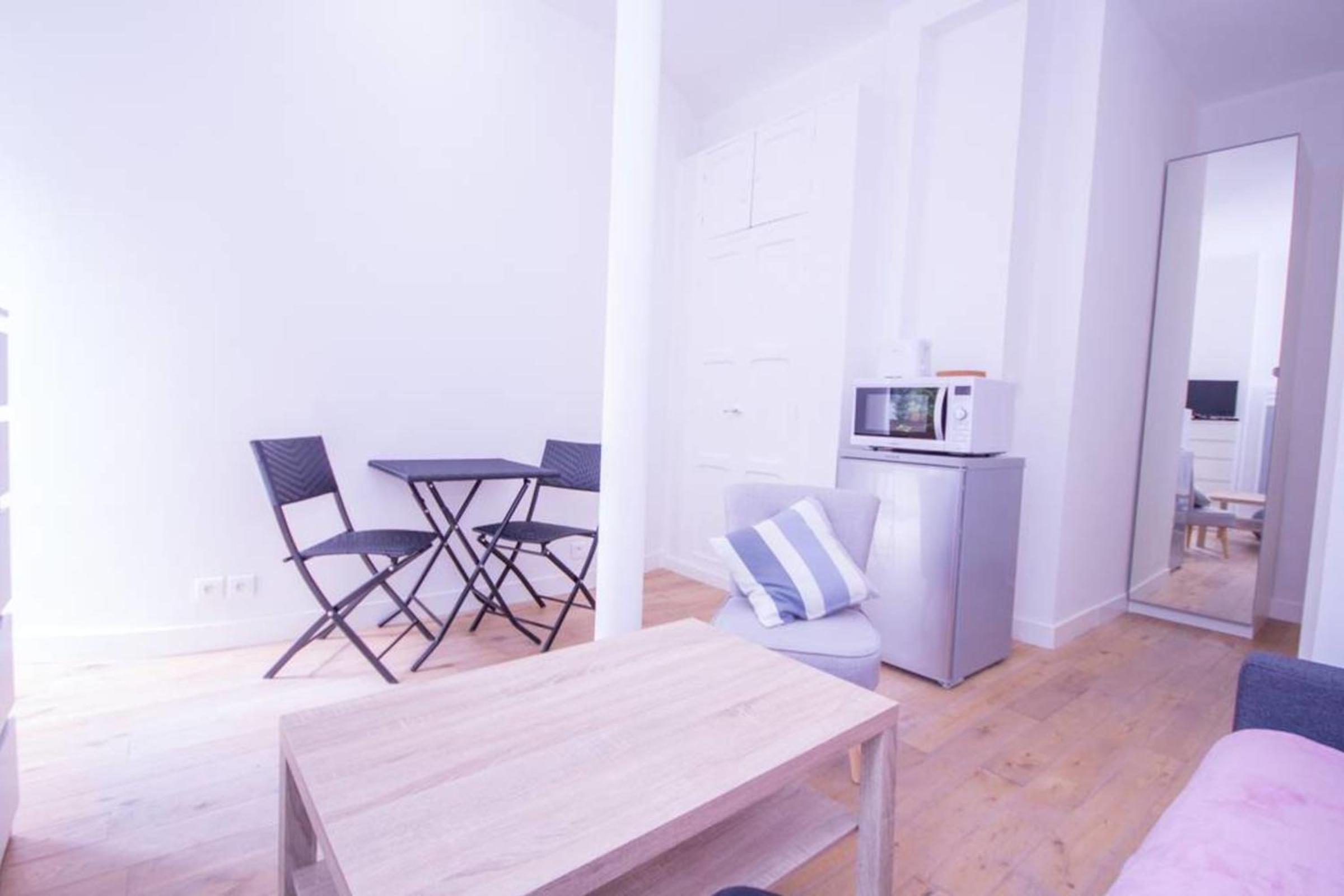 Superb Quiet And Comfortable Studio Apartment