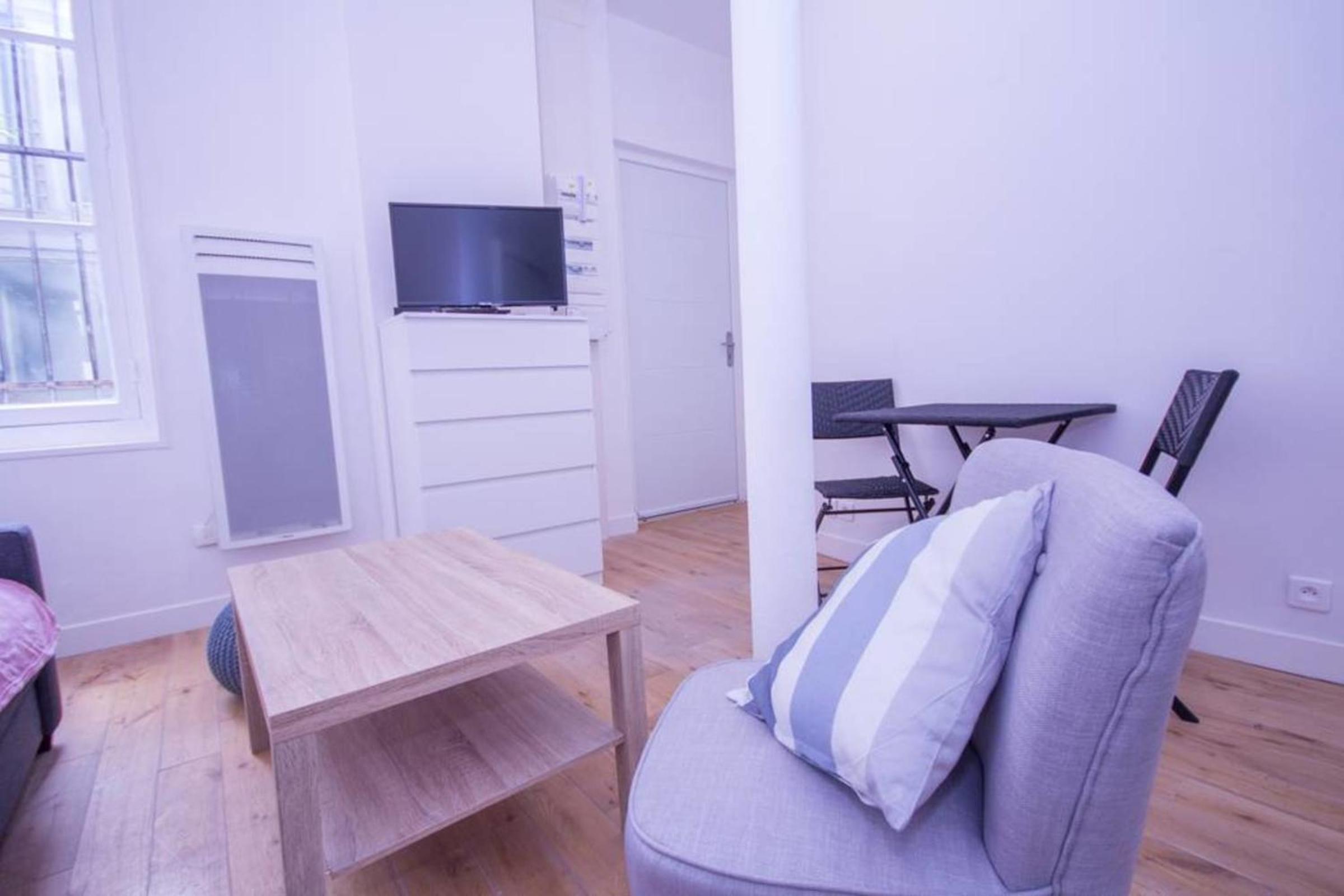 Superb Quiet And Comfortable Studio Apartment