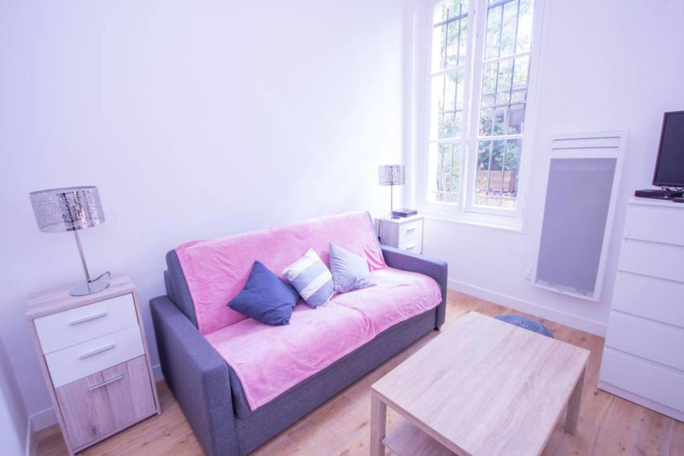 Superb Quiet And Comfortable Studio Apartment