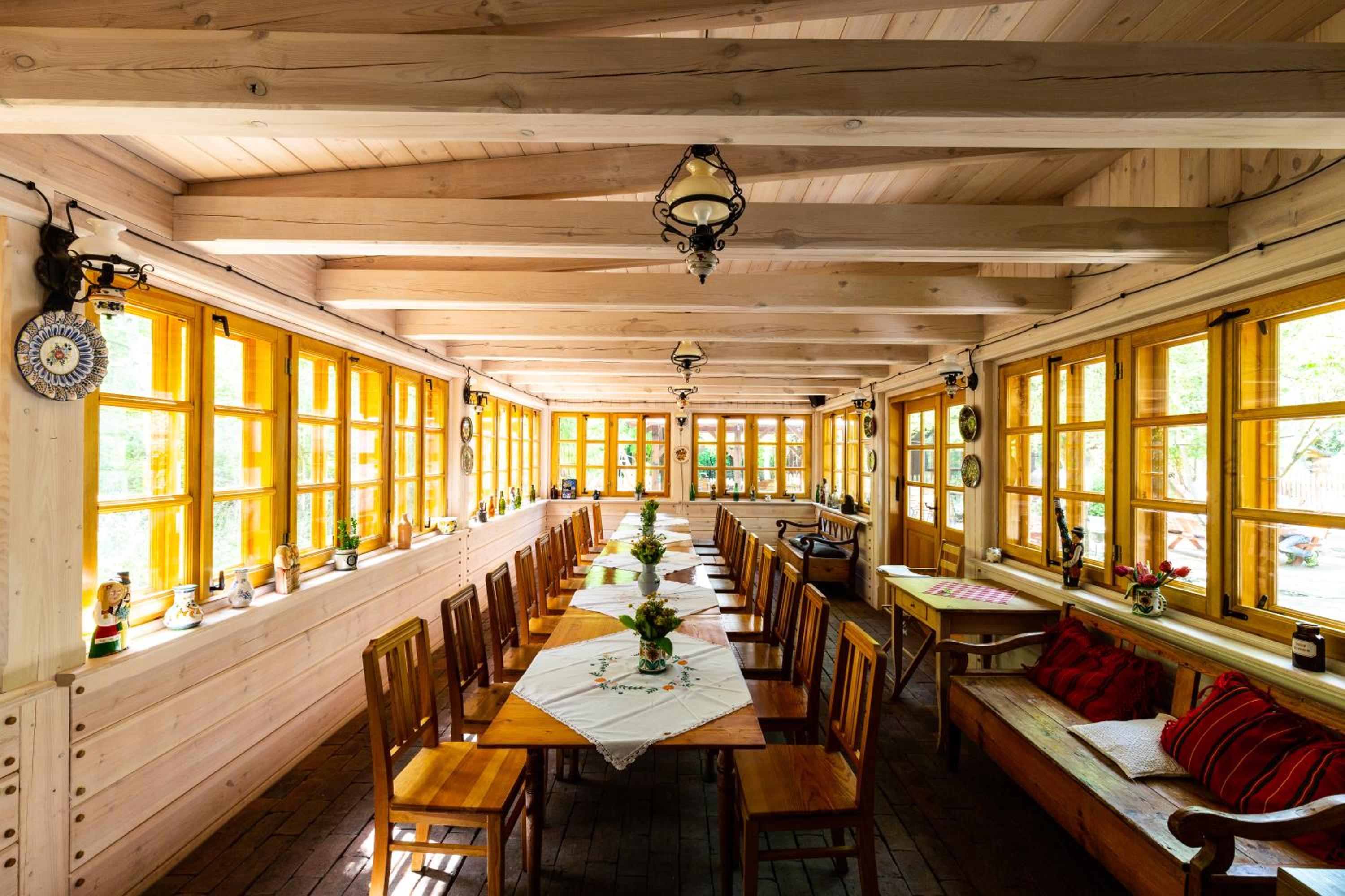 restaurant