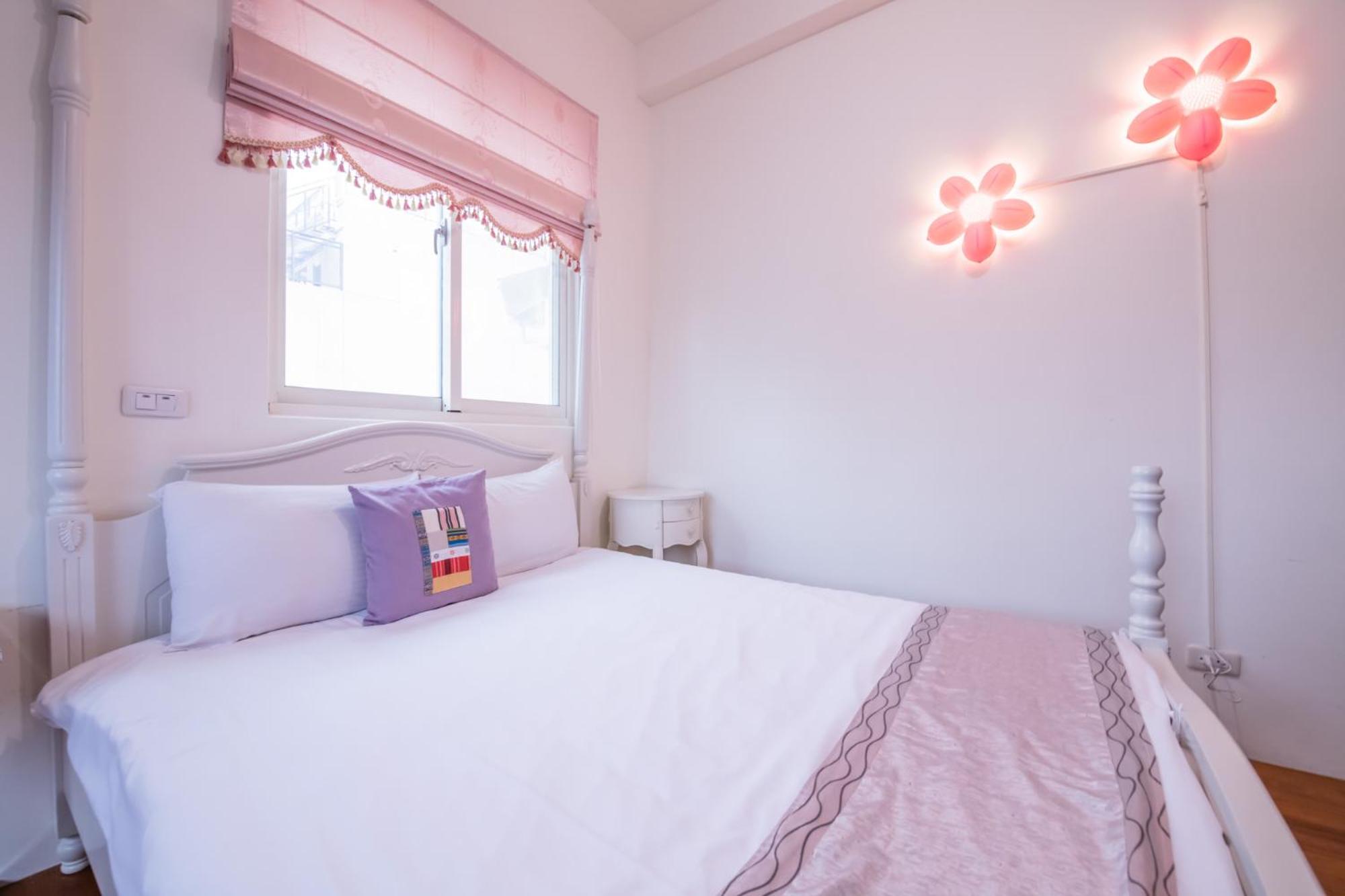 Happiness Hanada B&B