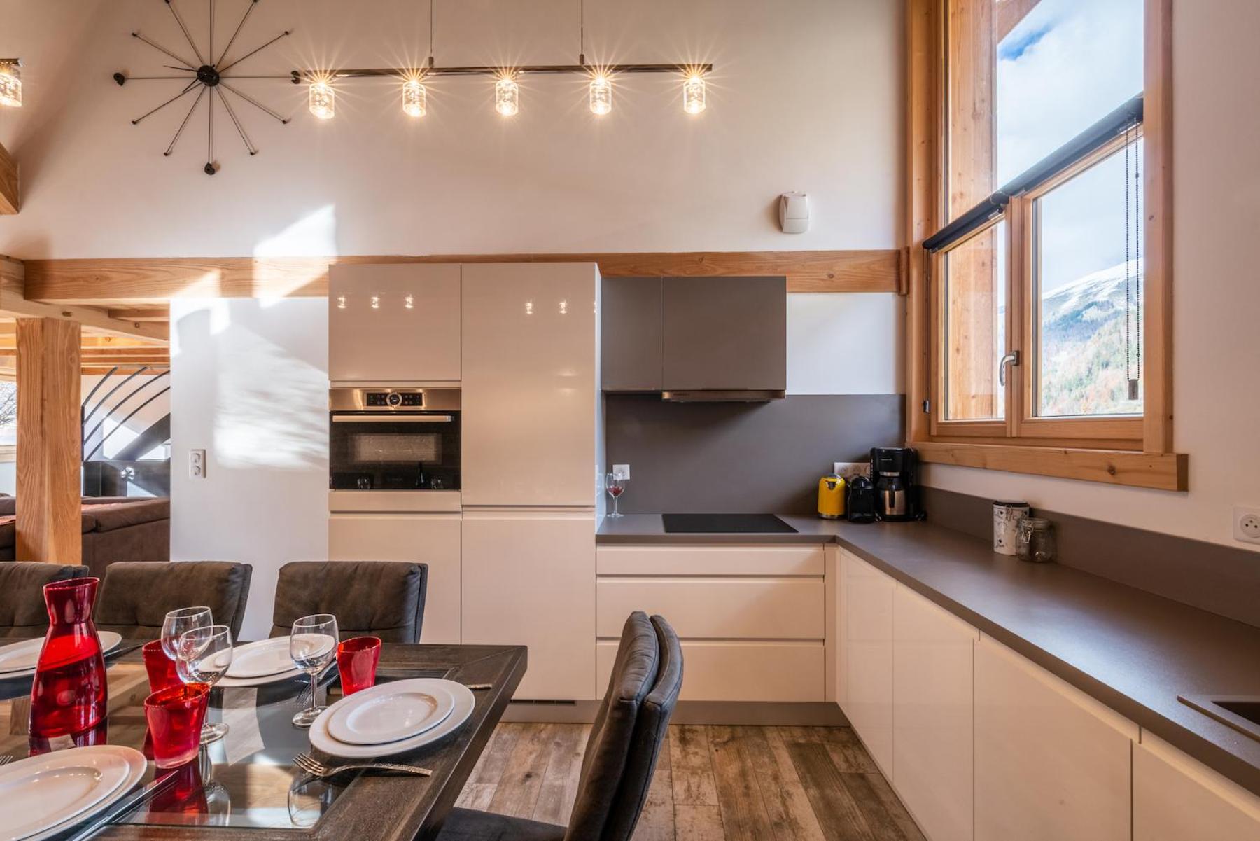 Chalet Hirondelle Morzine - by EMERALD STAY view 5